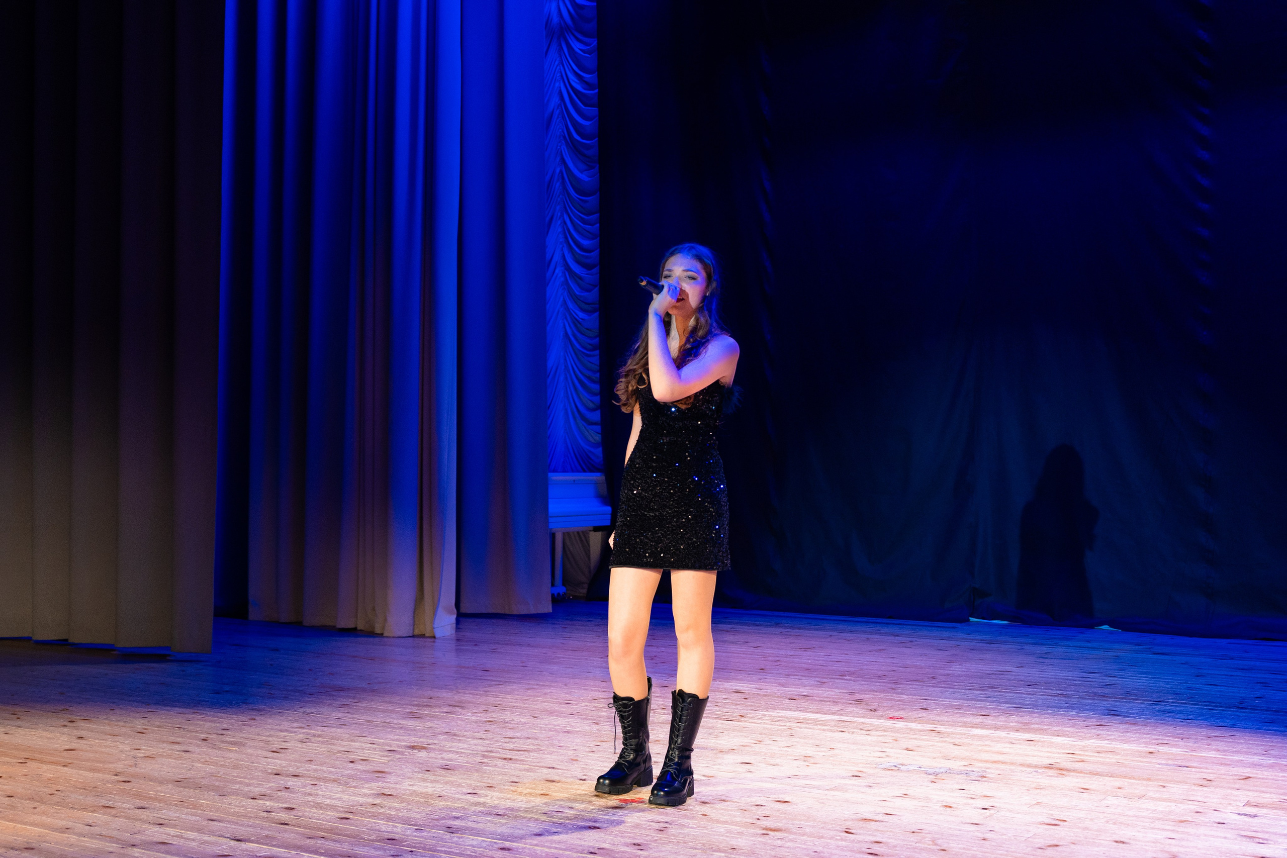 Концерт ДК Буривестник. Фотограф Никита Комаров