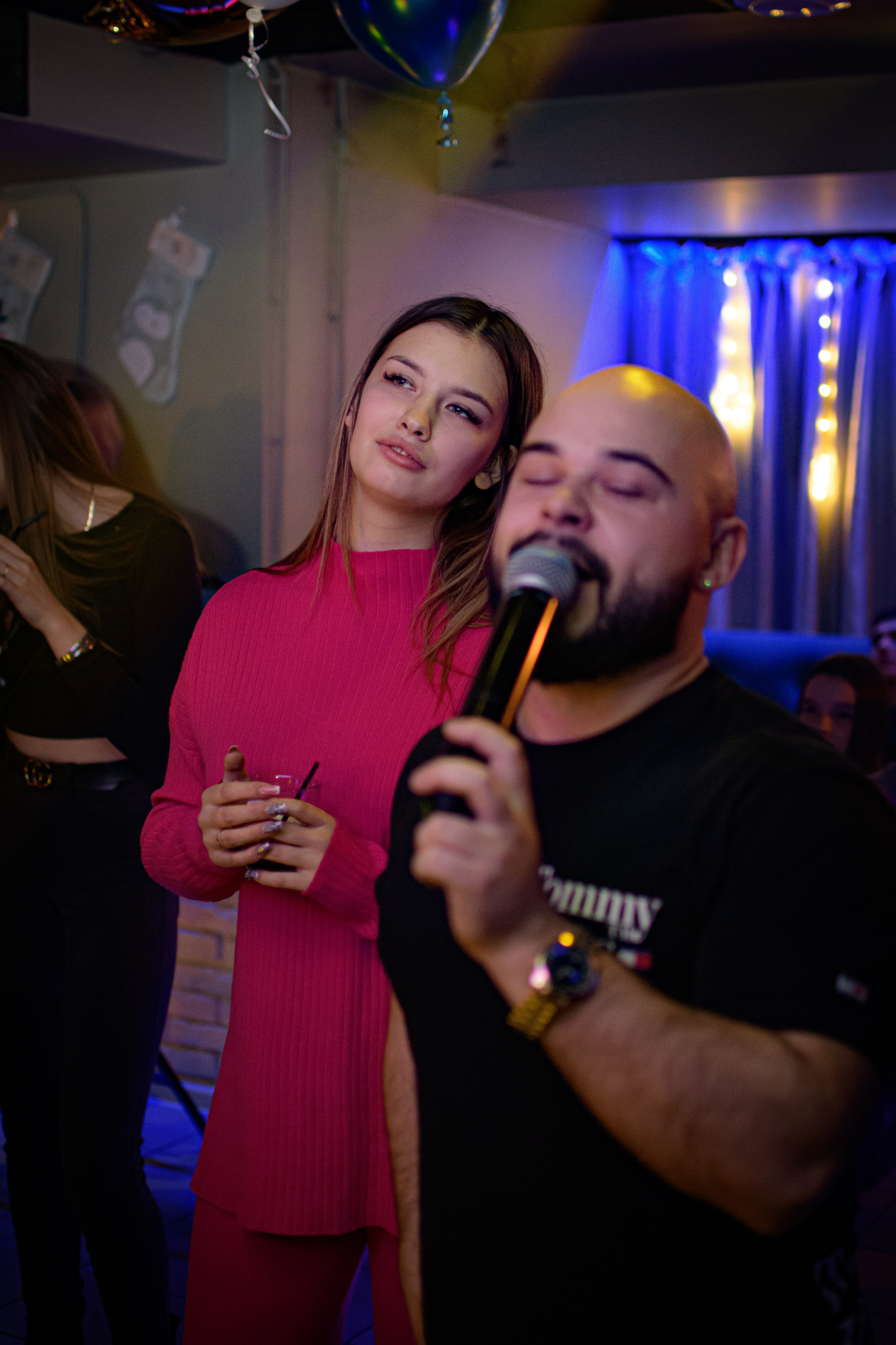 HOLLYWOOD / 6 YEARS. Photokarish