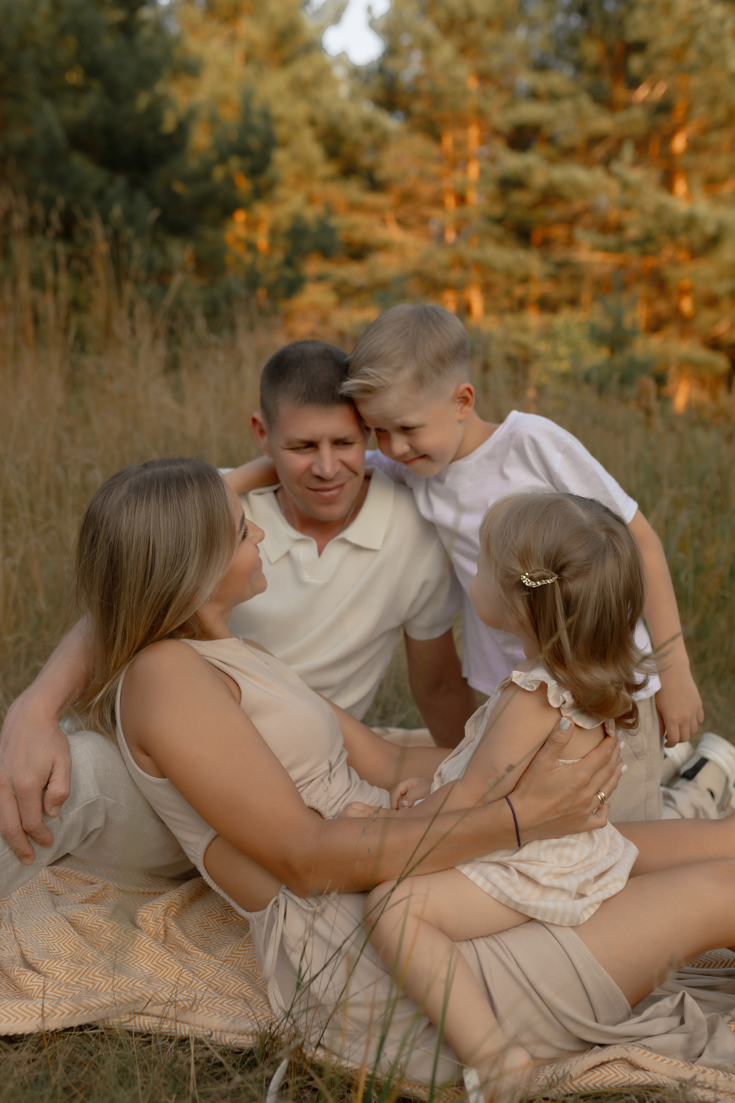 Алексей, Мария, Ваня и Варя. Фотограф Татьяна Семенова