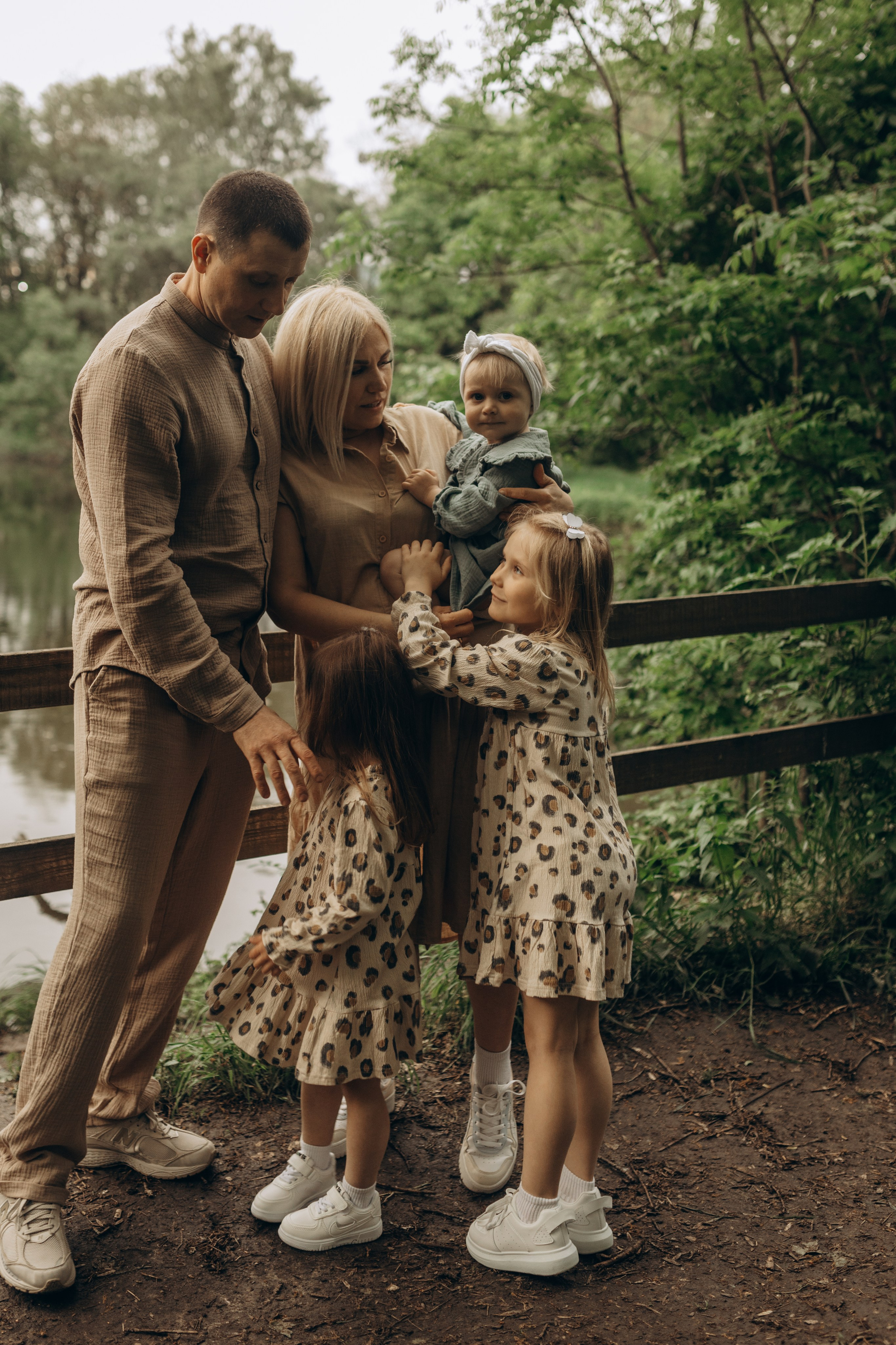 Фотосессия под летним дождем с Алексеем, Юлией и их доченьками. Фотограф в Ставрополе Svetlana Matveeva