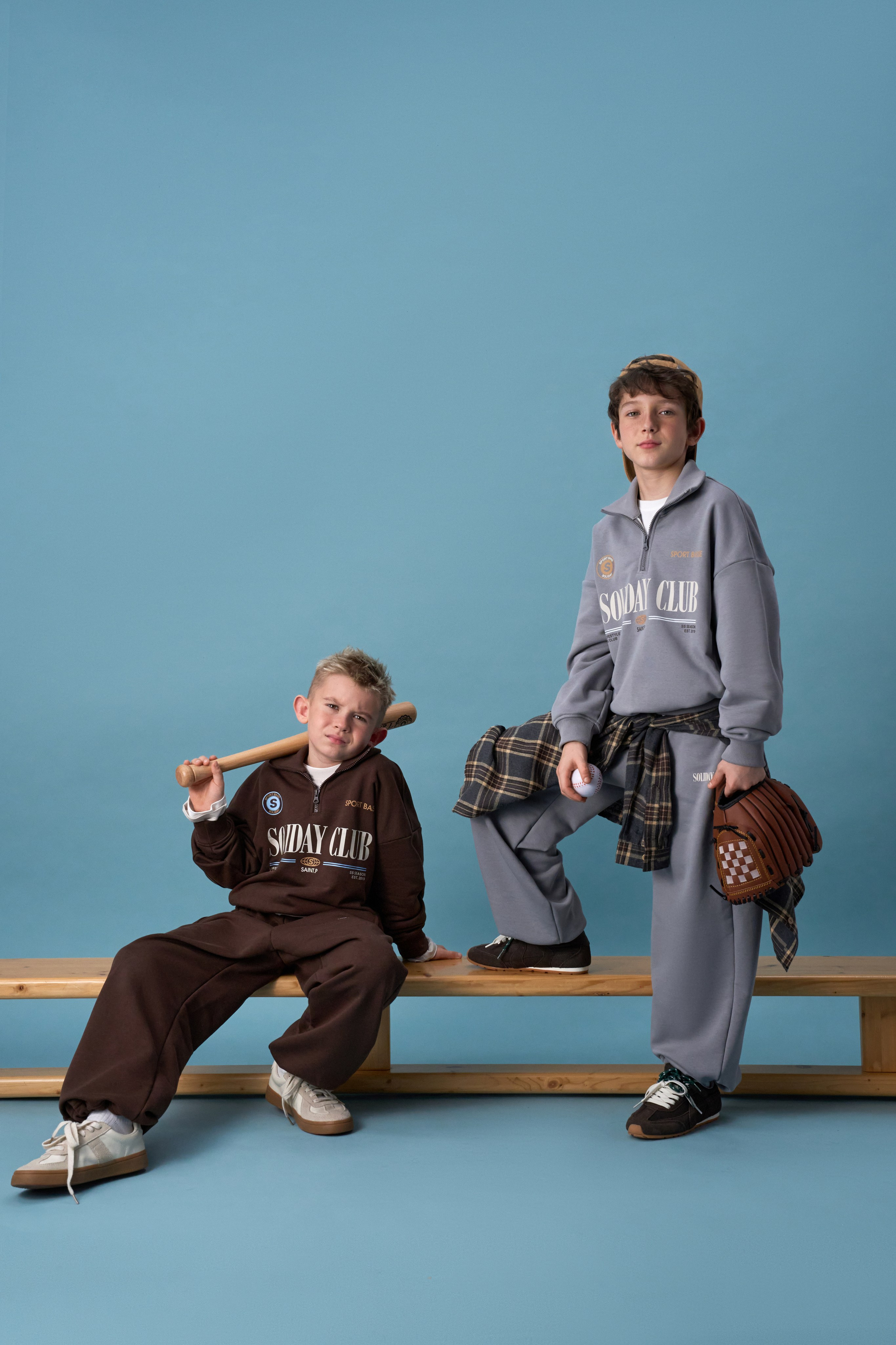 VINTAGE FAMILY CLUB. Creative Fashion Photographer & Art Director