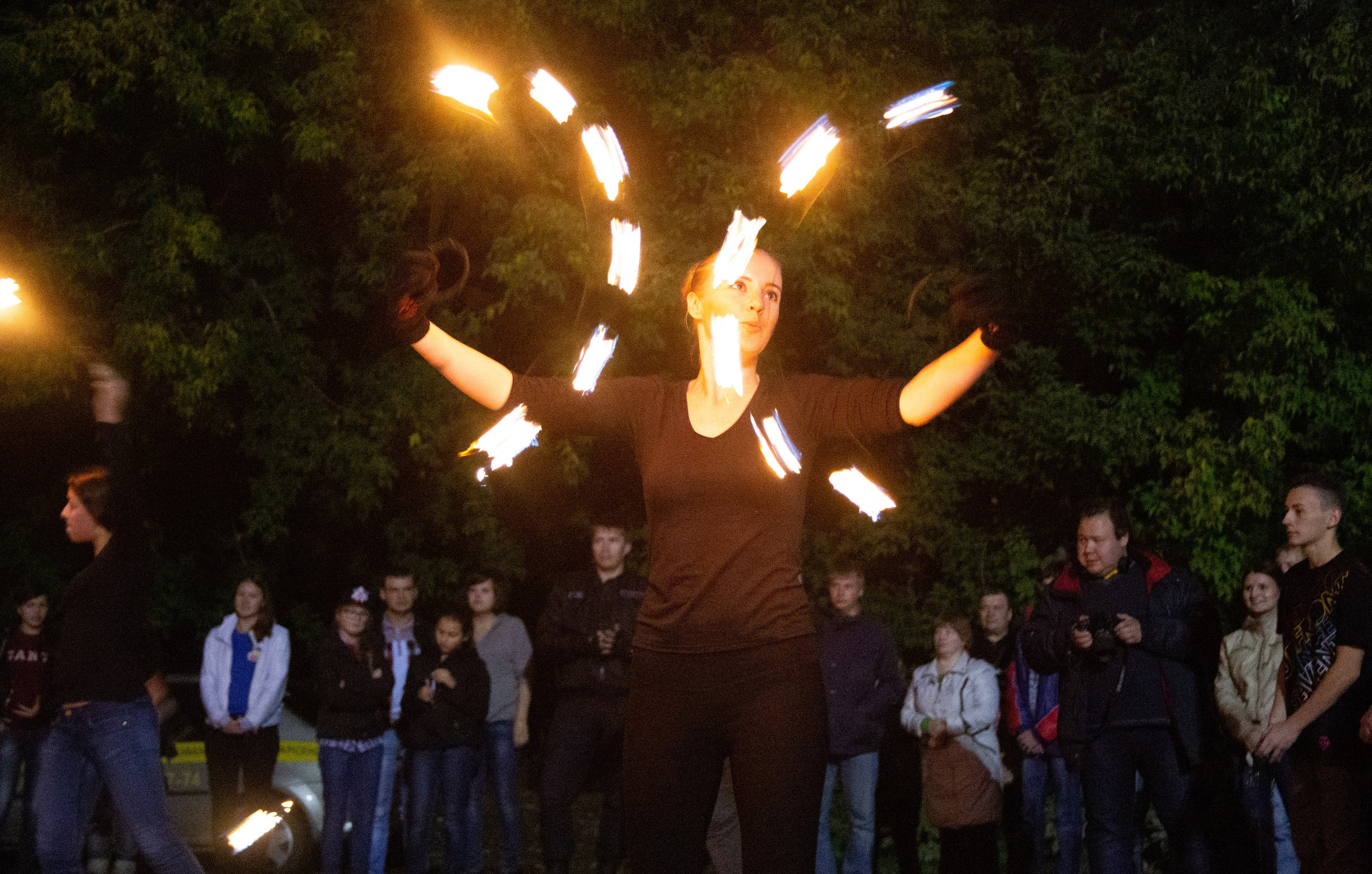 Огненное шоу в Перми. Фотограф Никита Попов. Фотограф Пермь. Фотосессия в фотостудии Перми и на свежем воздухе