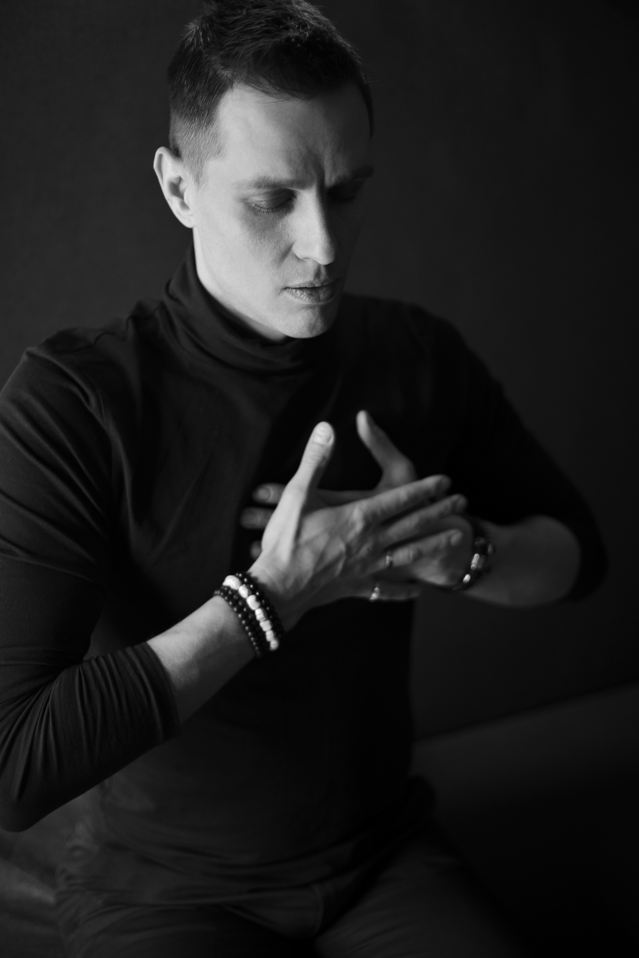 Илья Ларионов. иллюзионист. Психолог с фотоаппаратом Зимина Оксана