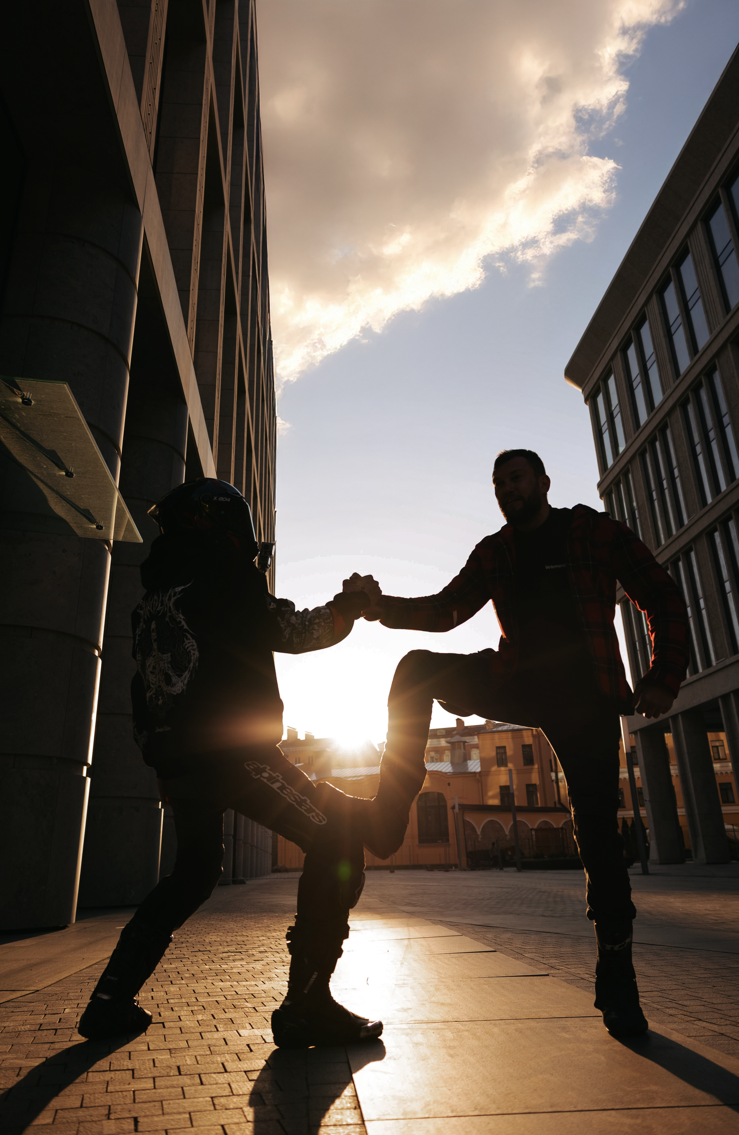 МОТО. Женский и свадебный фотограф в Санкт-Петербурге Элизабет Ланцова. Будуарные съемки, свадебные съемки, лавстори, контент-съемка