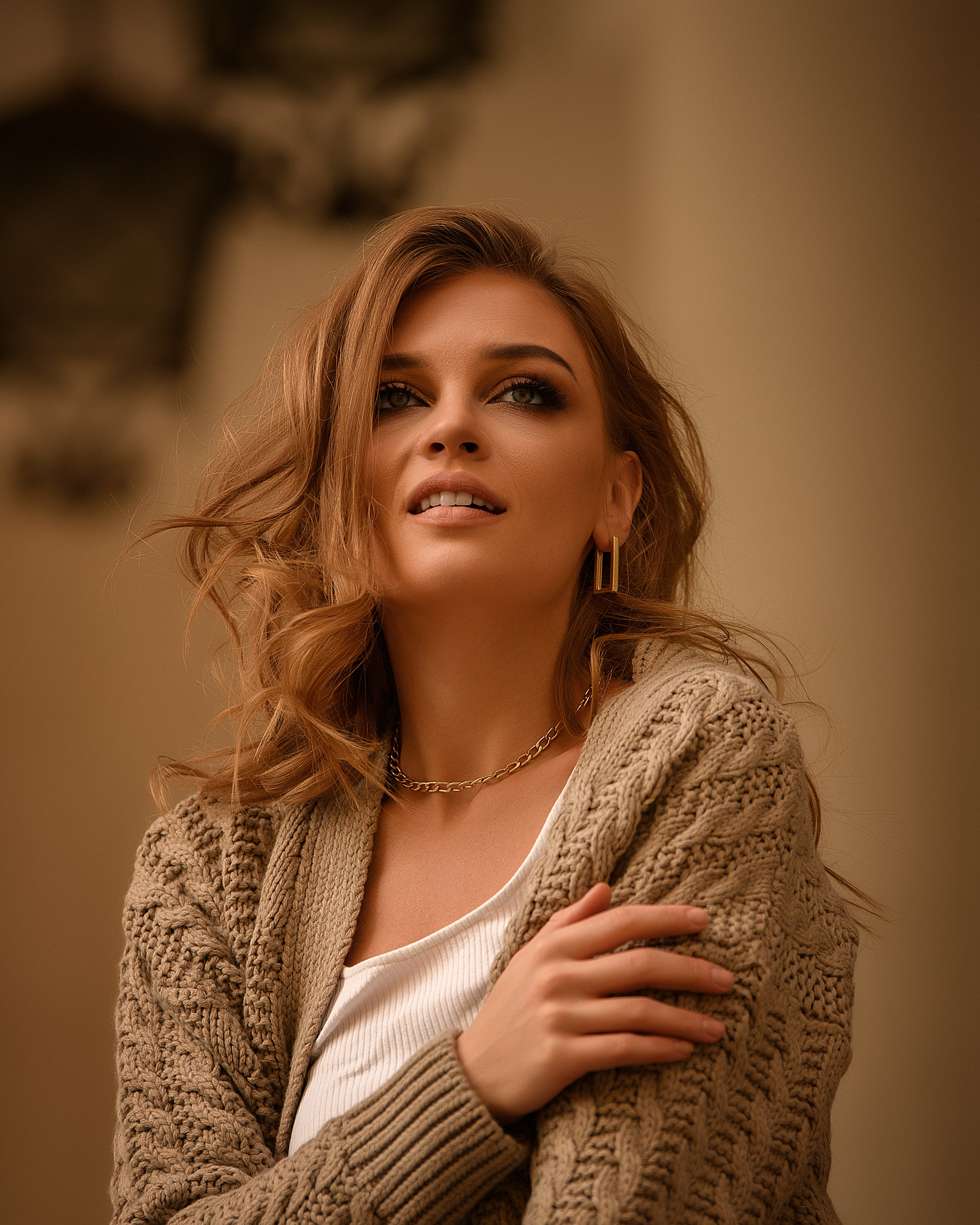 Фотосессия на Патриарших прудах в центре Москвы. Женский фотограф в Москве Богдашкина Динара