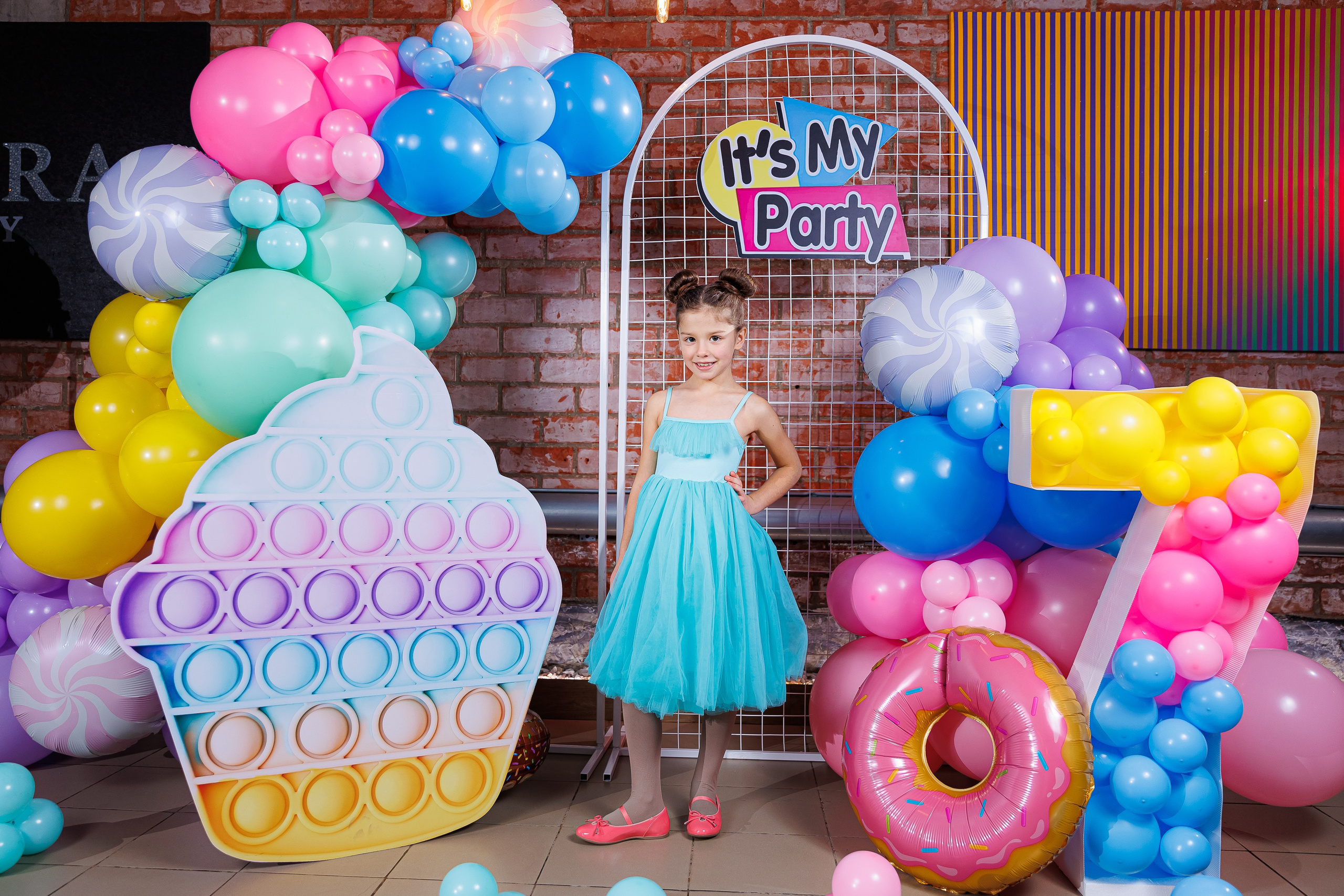 День рождения Насти «Pop-it». Семейный и детский фотограф Комина Елена, Власиха, Одинцово