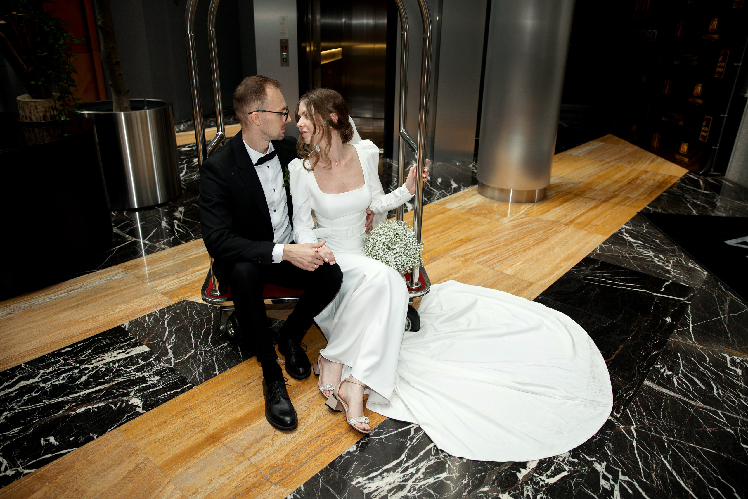 свадебные фото в отеле гамма