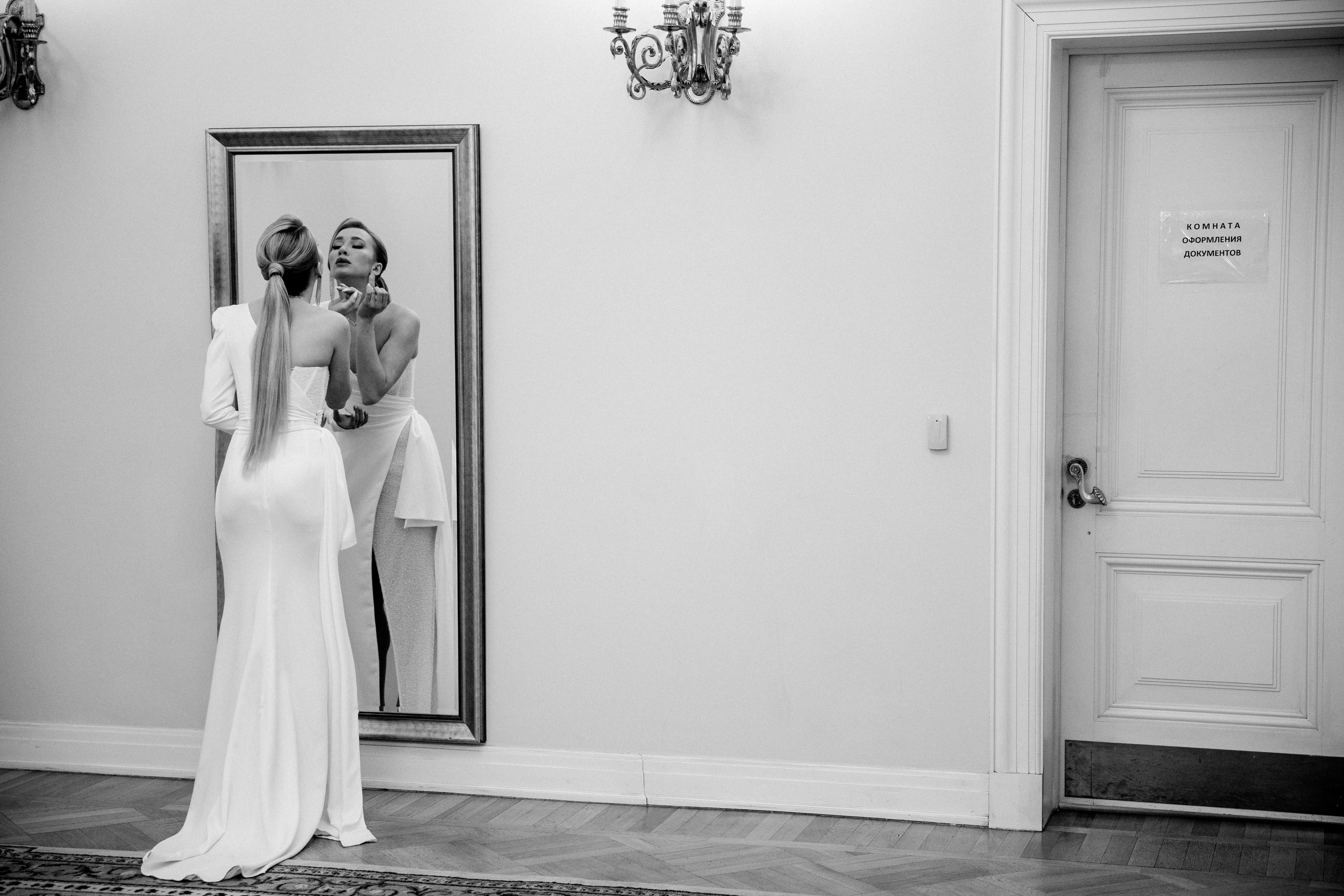 Свадебная фотосессия в отеле Эрмитаж. Свадебный фотограф в Санкт-Петербурге Никита Кузякин