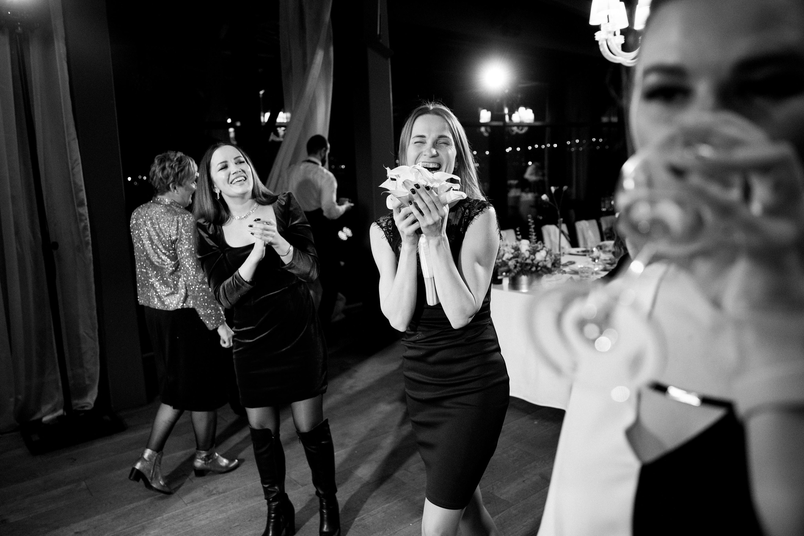 Свадебная фотосессия в отеле Эрмитаж. Свадебный фотограф в Санкт-Петербурге Никита Кузякин