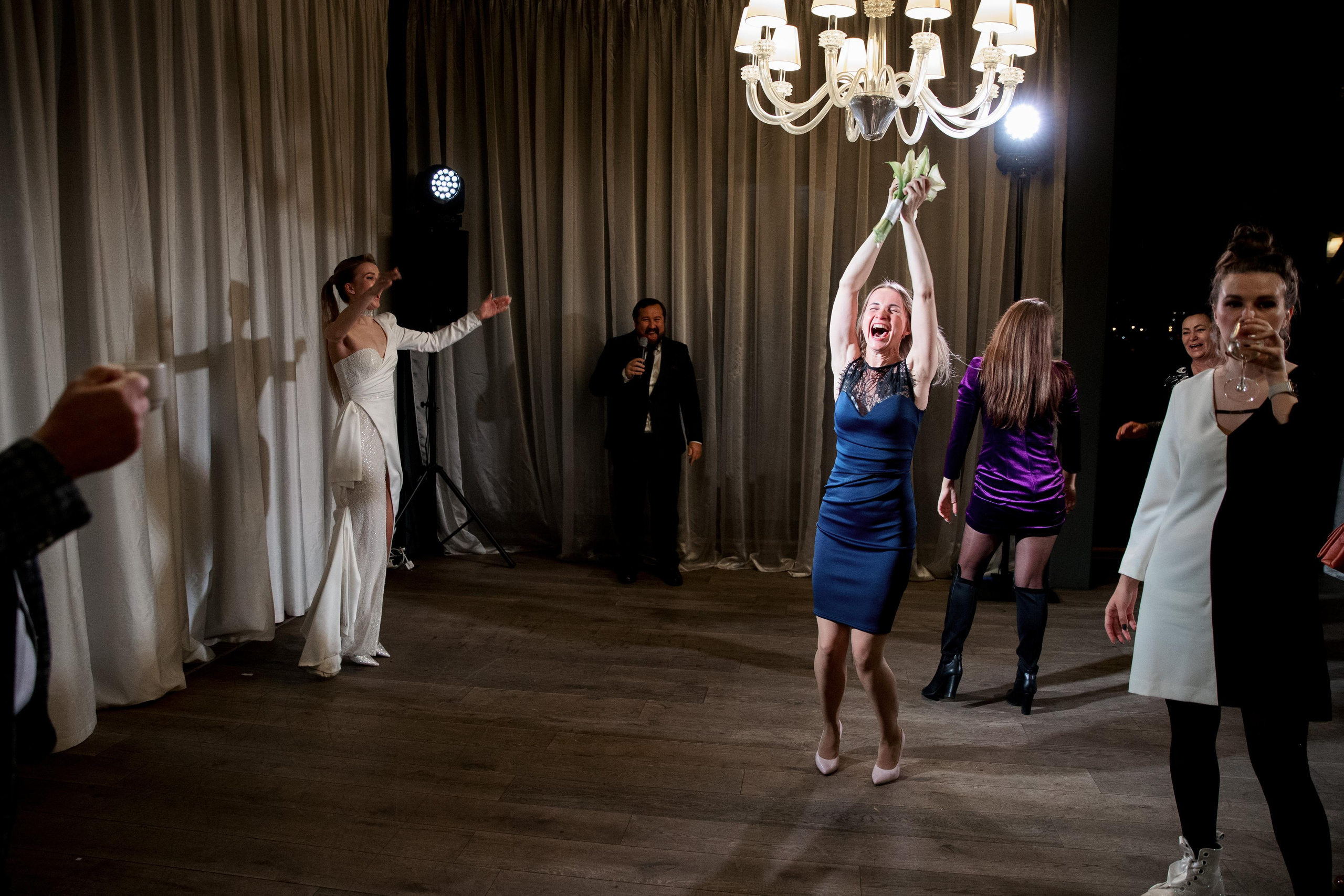 Свадебная фотосессия в отеле Эрмитаж. Свадебный фотограф в Санкт-Петербурге Никита Кузякин