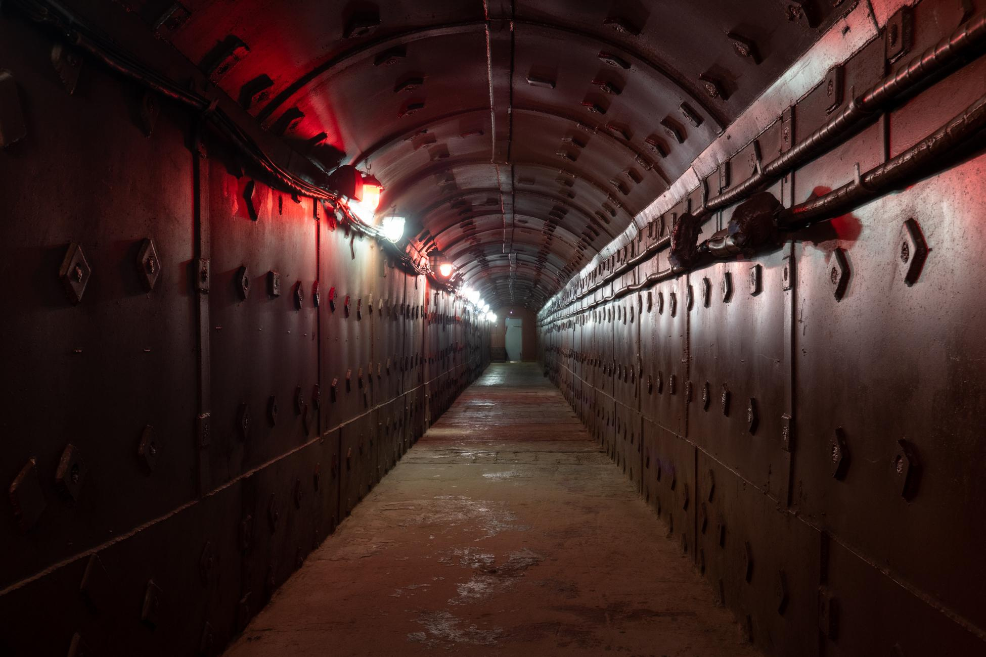 Исследование Подземного Мира Москвы: Бункер-42 на Таганке. Фотограф для дизайнеров, застройщиков и бизнеса — интерьеры и архитектура — Роман Свободный в Москве и по России
