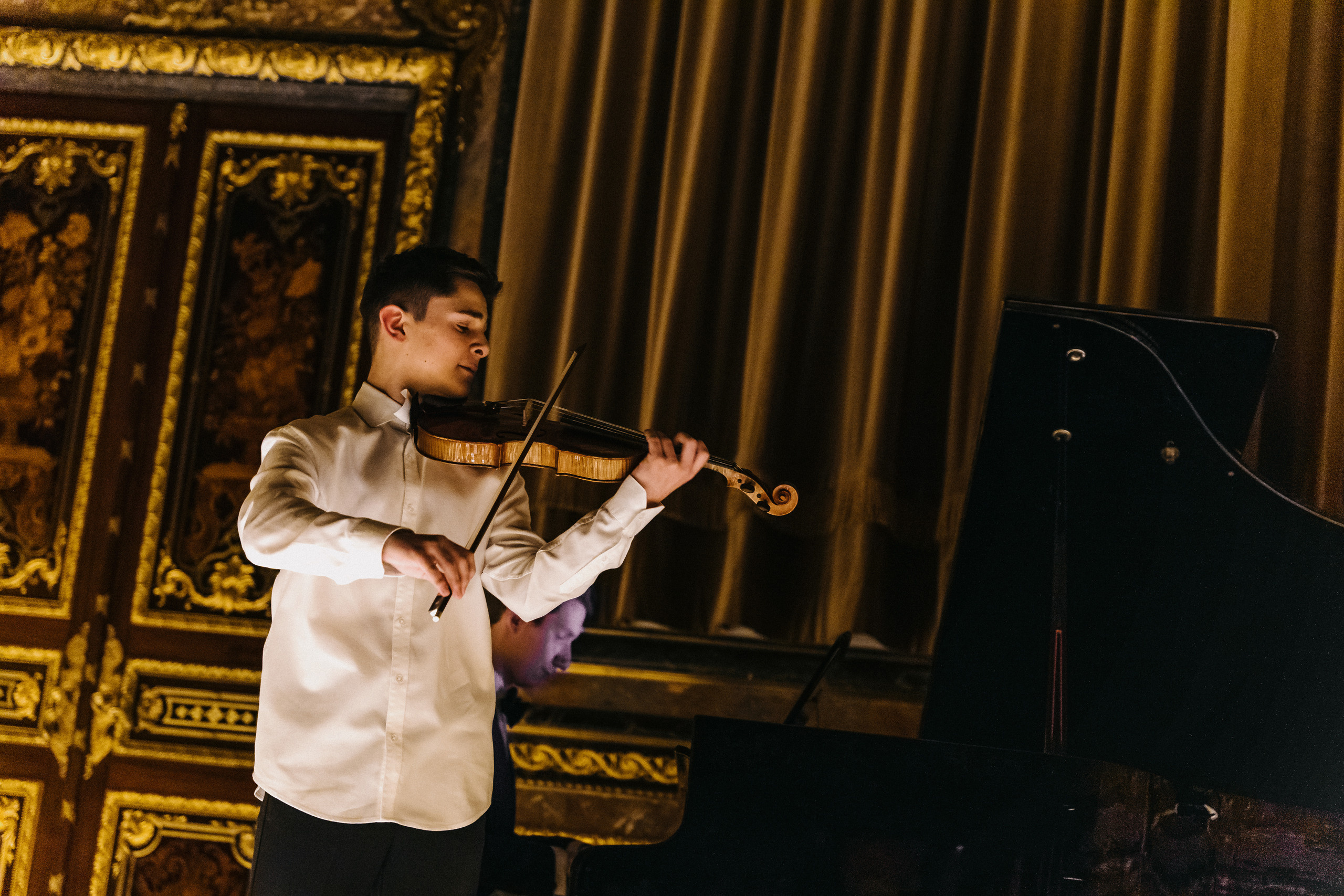 Concert at Polovtsov mansion. Svyatoslav Bunkov | photographer