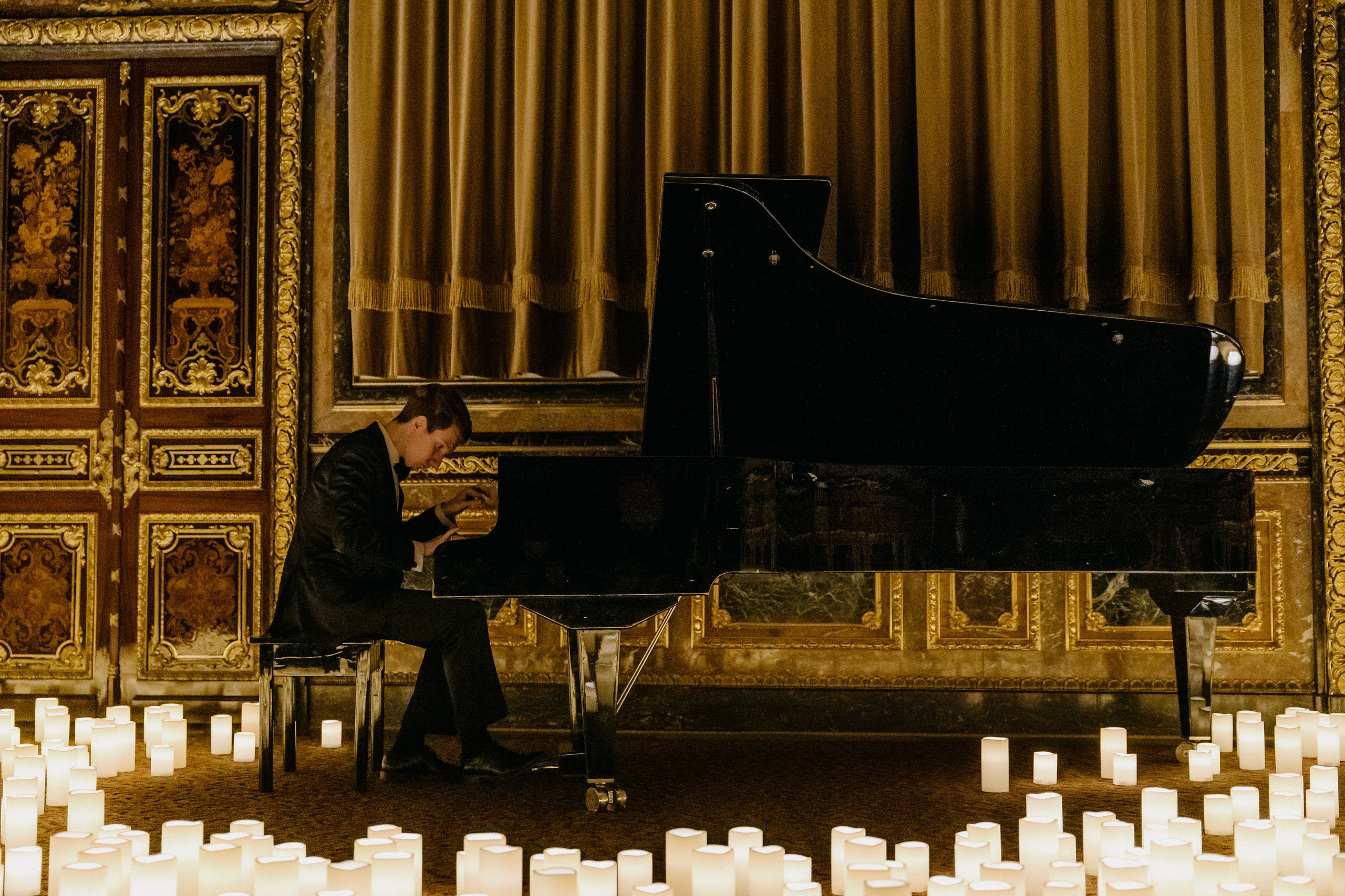 Concert at Polovtsov mansion. Svyatoslav Bunkov | photographer
