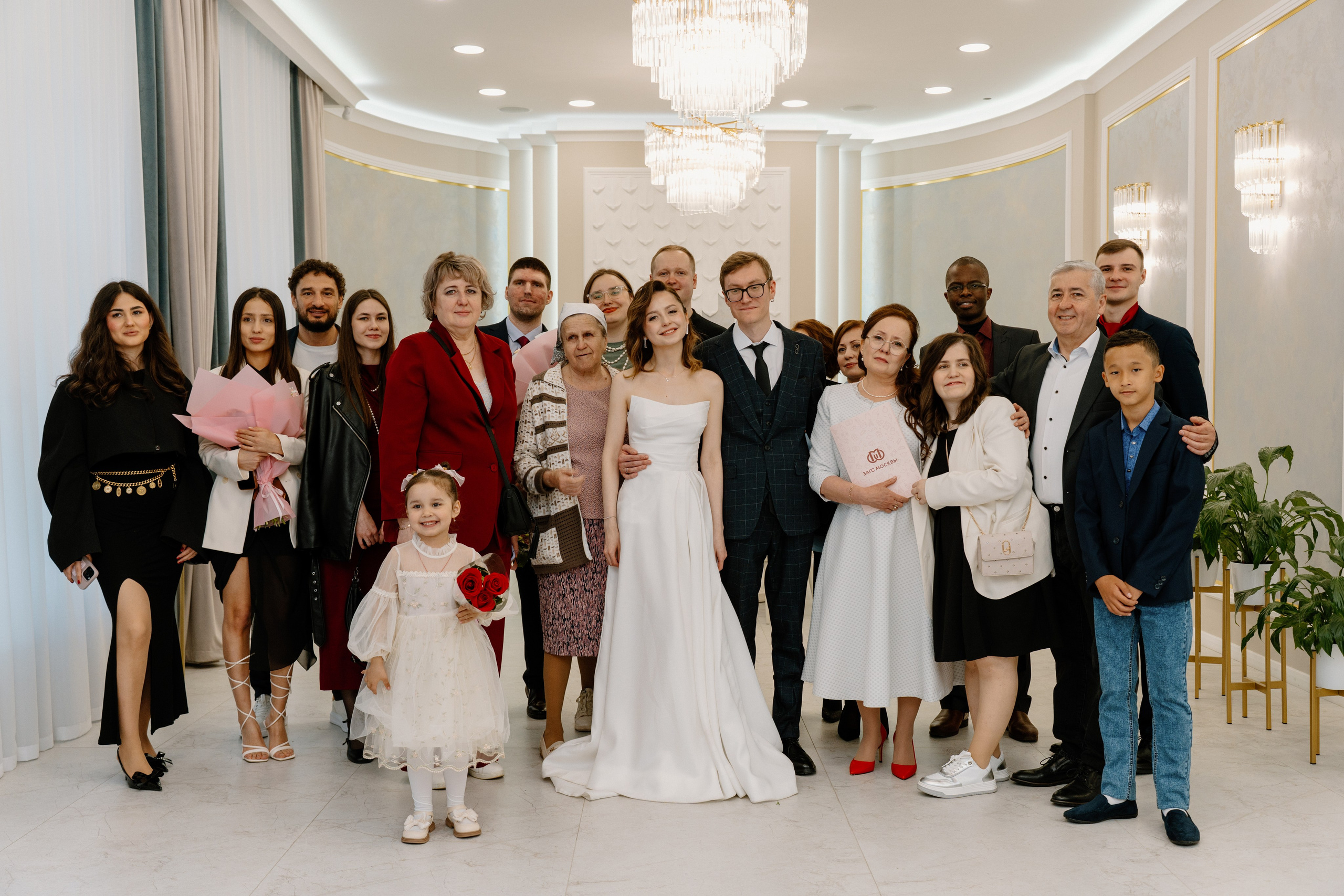 Шамиль и Шахзода. Photographer based in moscow Peter Tchana