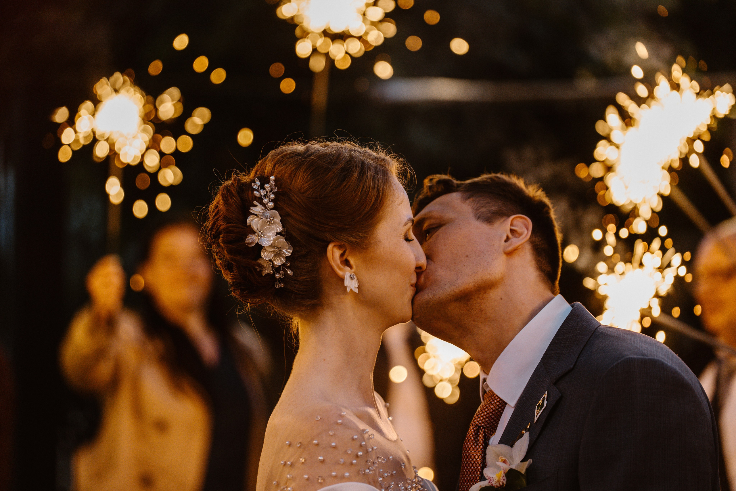 Michail & Maya. Я занимаюсь событийной, свадебной, товарной, студийной… фотографией