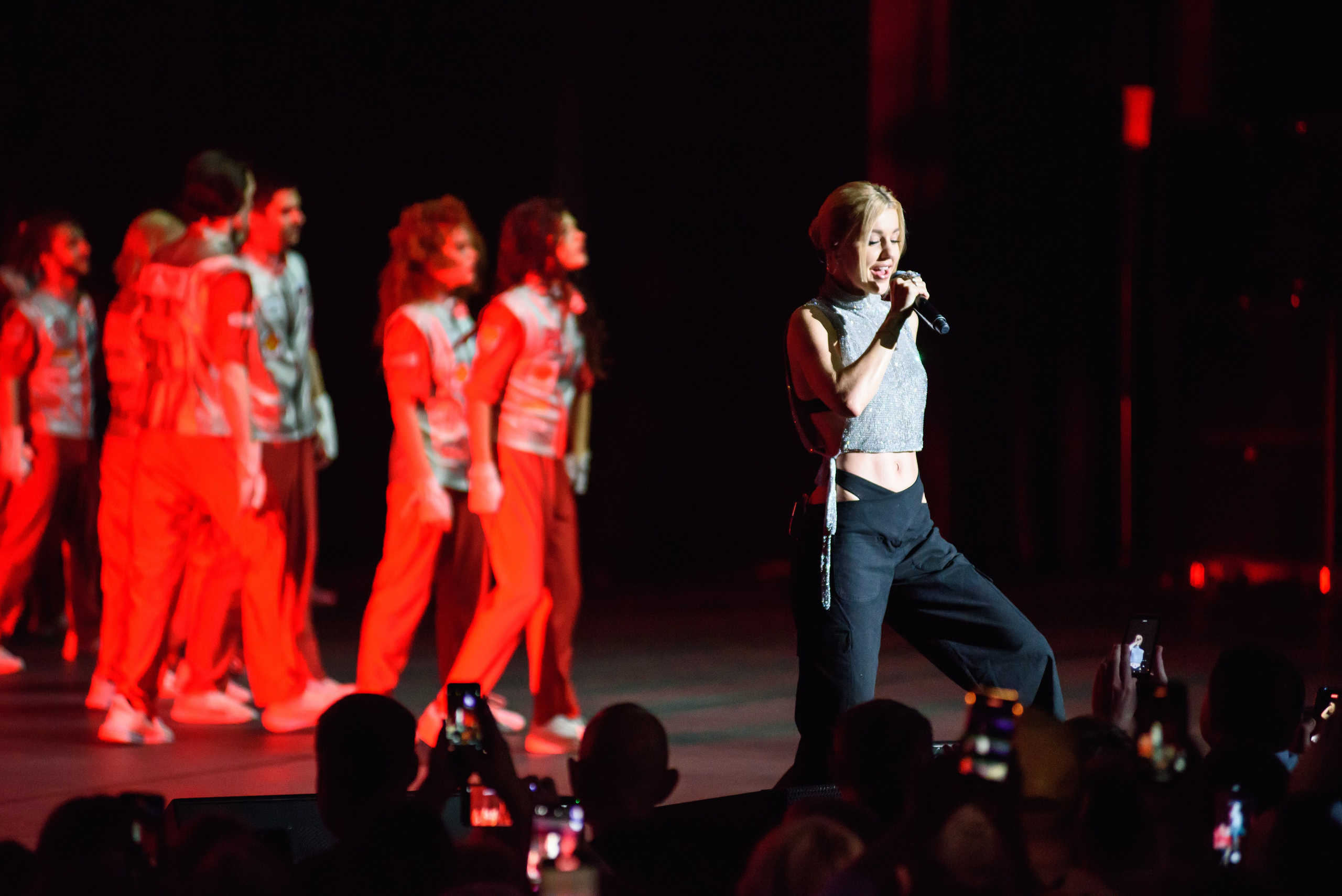 Дискотека 80-90-2000х — «Имена на все времена», Крокус Сити Холл. Бренд-фотограф для экспертов и блогеров в Москве Влада Горбовская