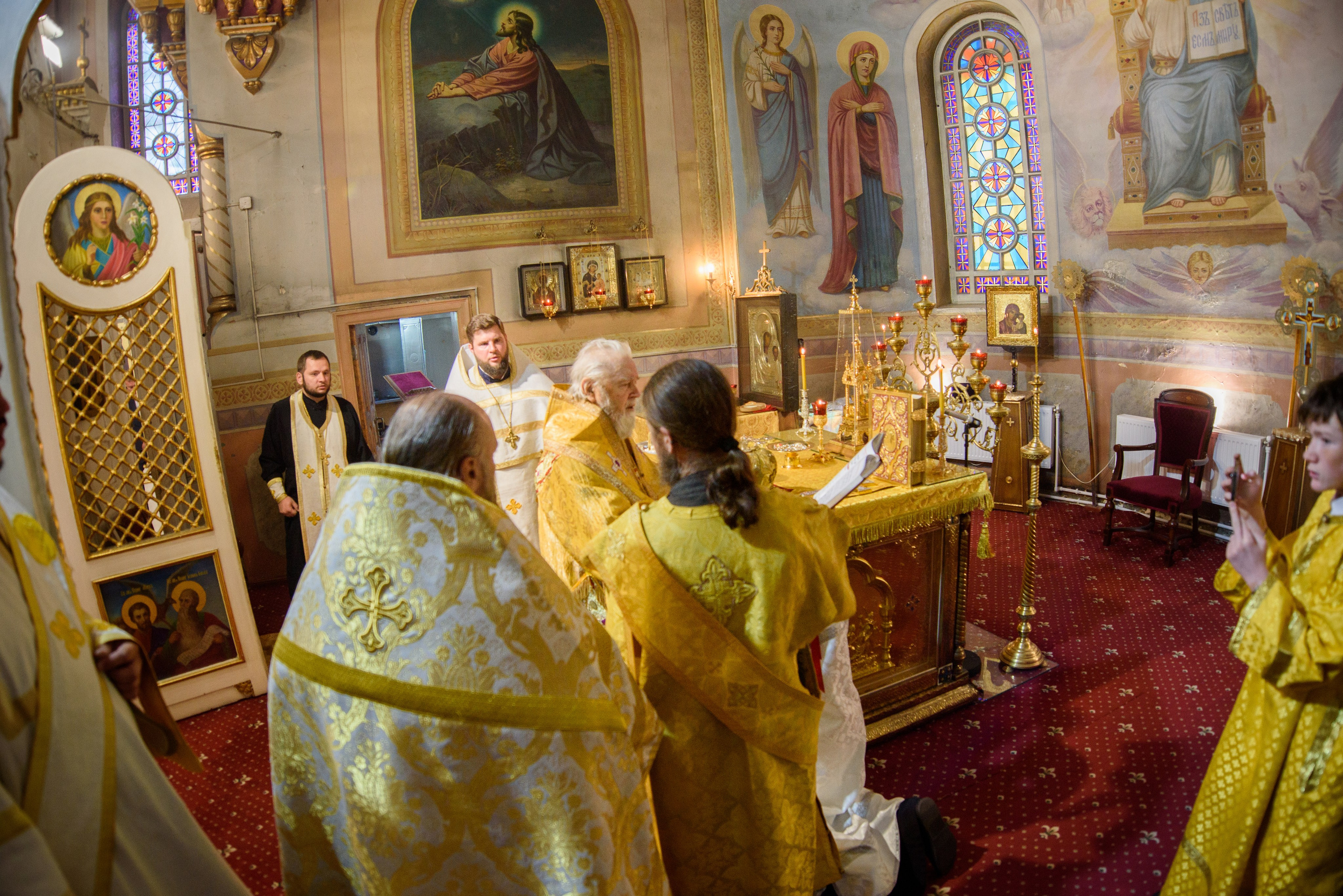 Воскресная литургия 29.10.2023. Семейный и свадебный фотограф в Феодосии и Коктебеле