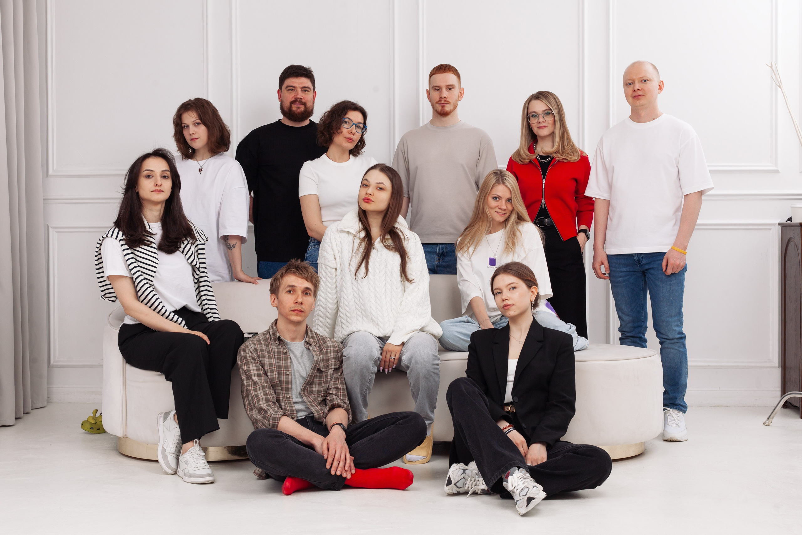 Корпоративная съемка сотрудников. Общие и портретные фото в студии Нижнего Новгорода