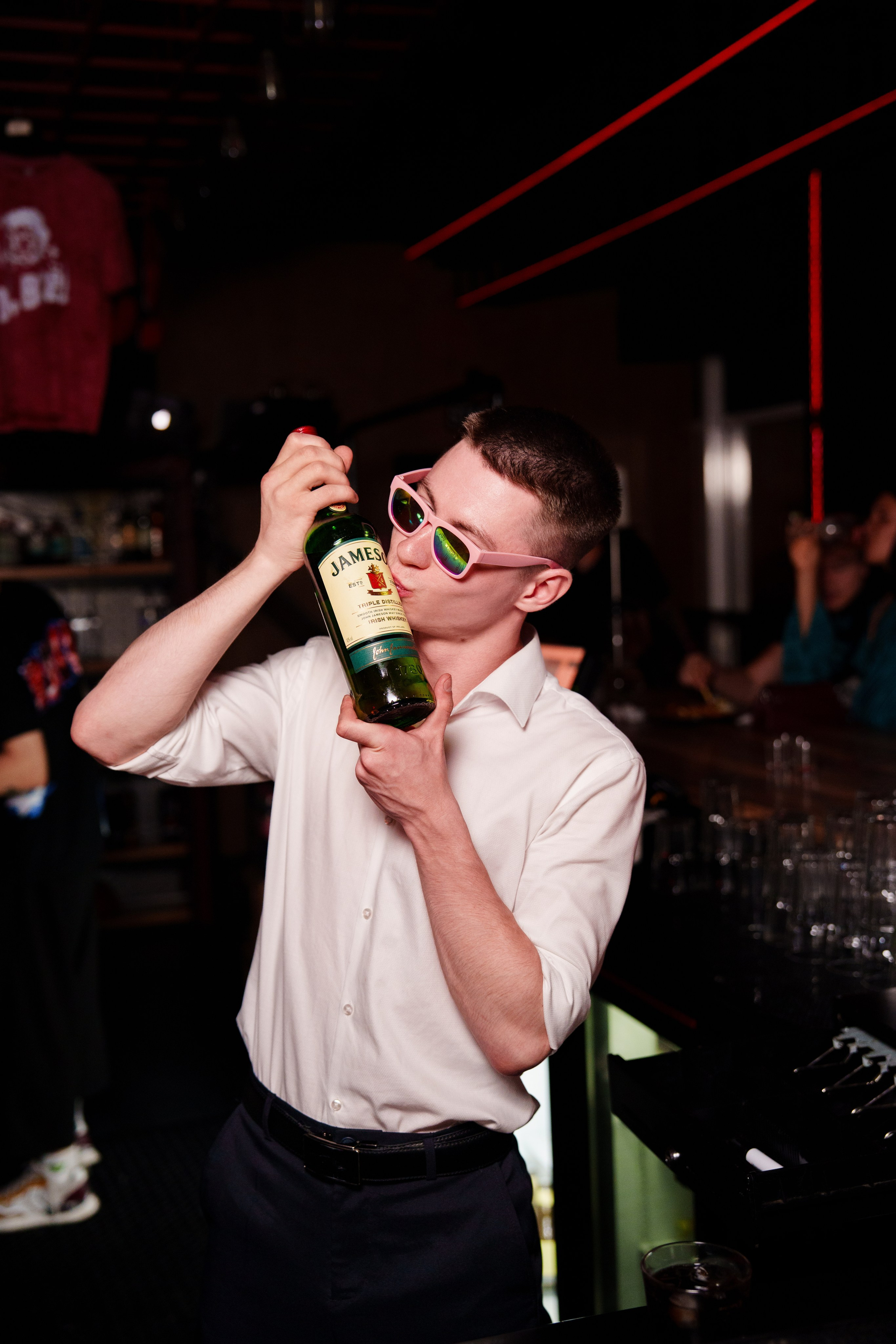 Бар «Ой, всё!». Фотограф Герман Лебедев — Тольятти