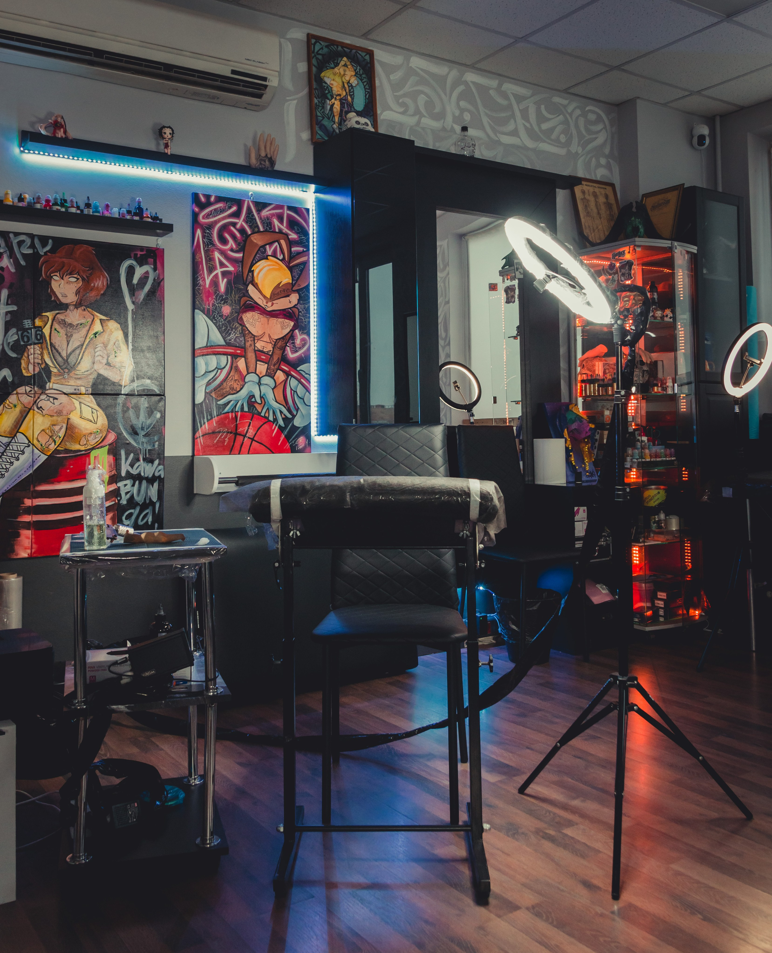 В тату студии. Фотограф в Москве Виталий Мишкин