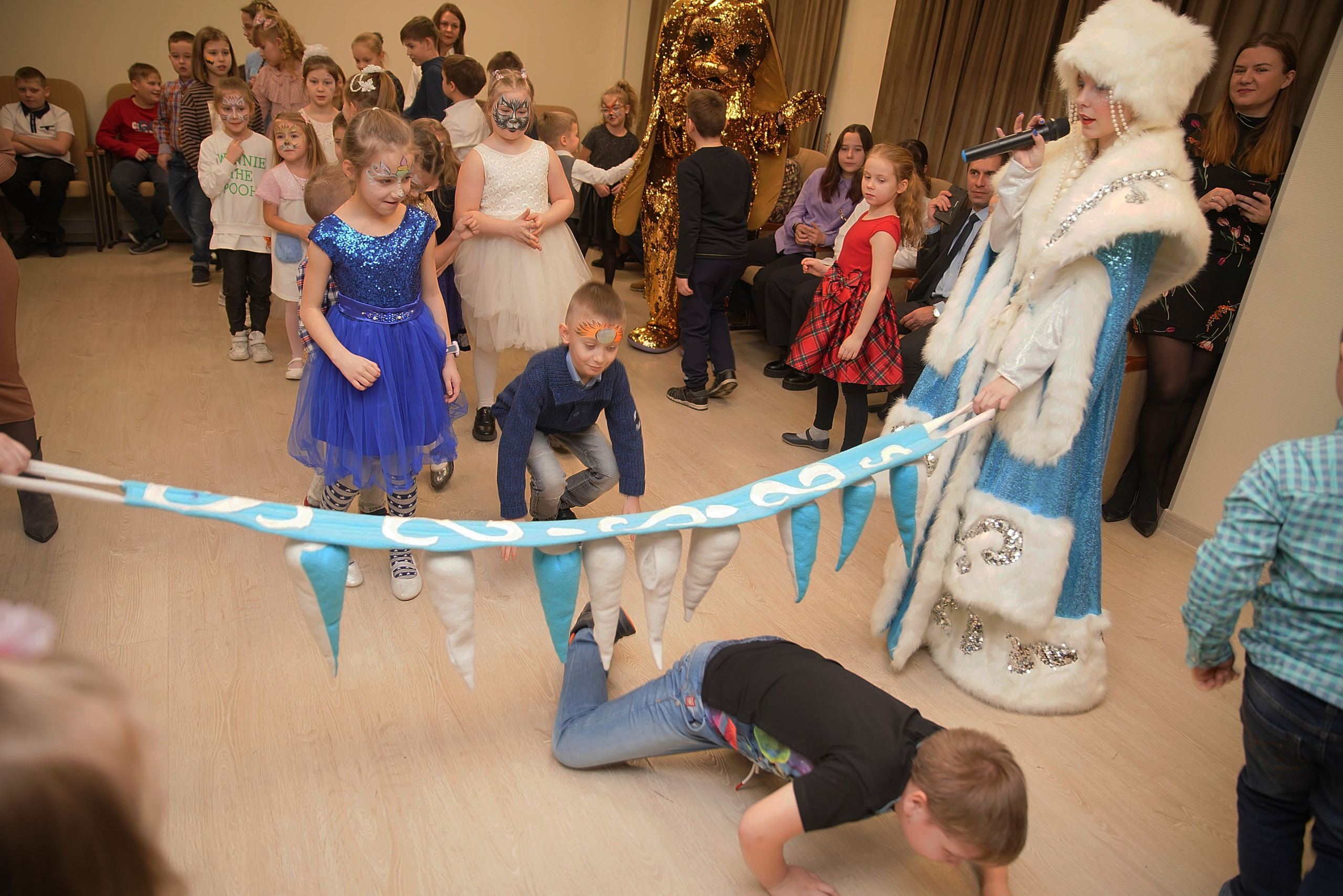 Елка НБД банк. Семейный и детский фотограф в Нижнем Новгороде
