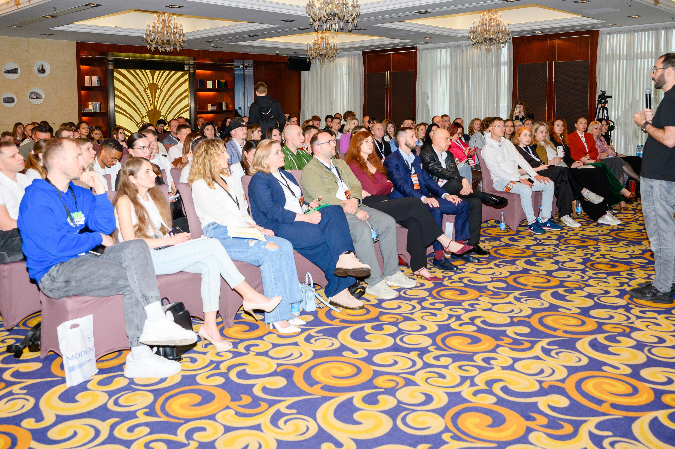 Репортажная съемка с открытия магазина. Фотоуслуги, услуги фотографа, фотографирование важных событий