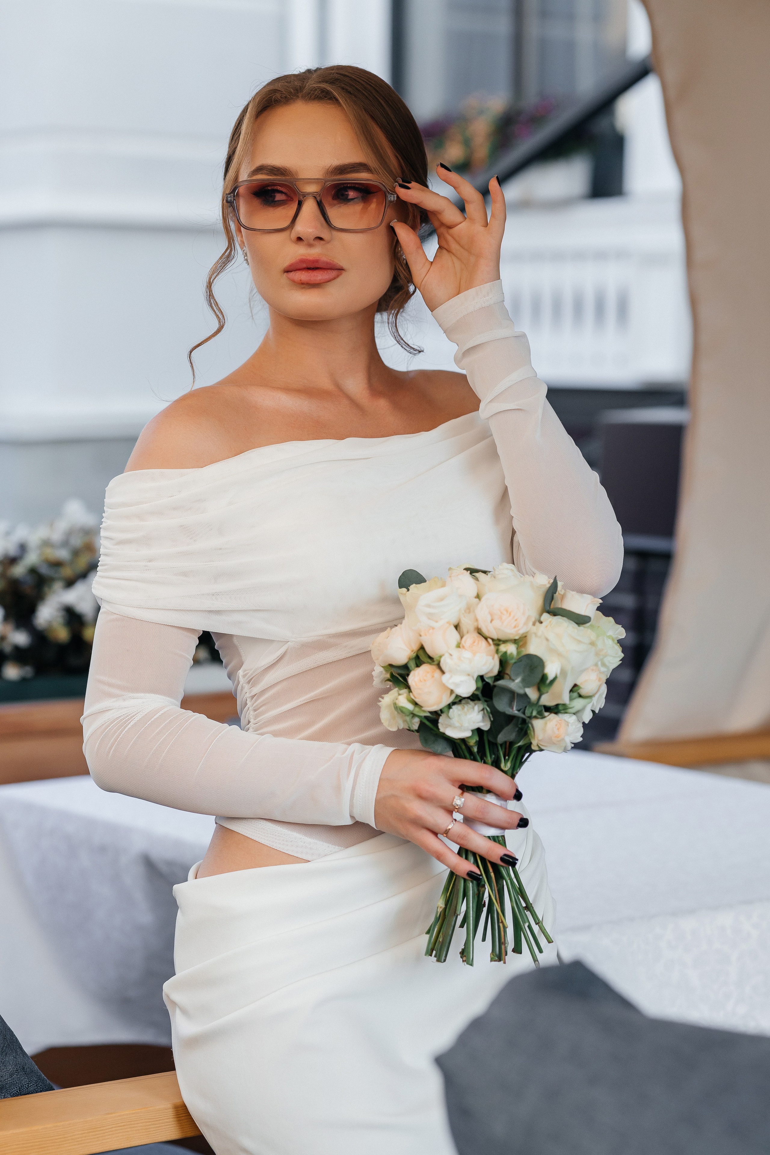 Красивый свадебный ужин в уютном ресторане. Олег Сверчков | Свадебный фотограф Вологда