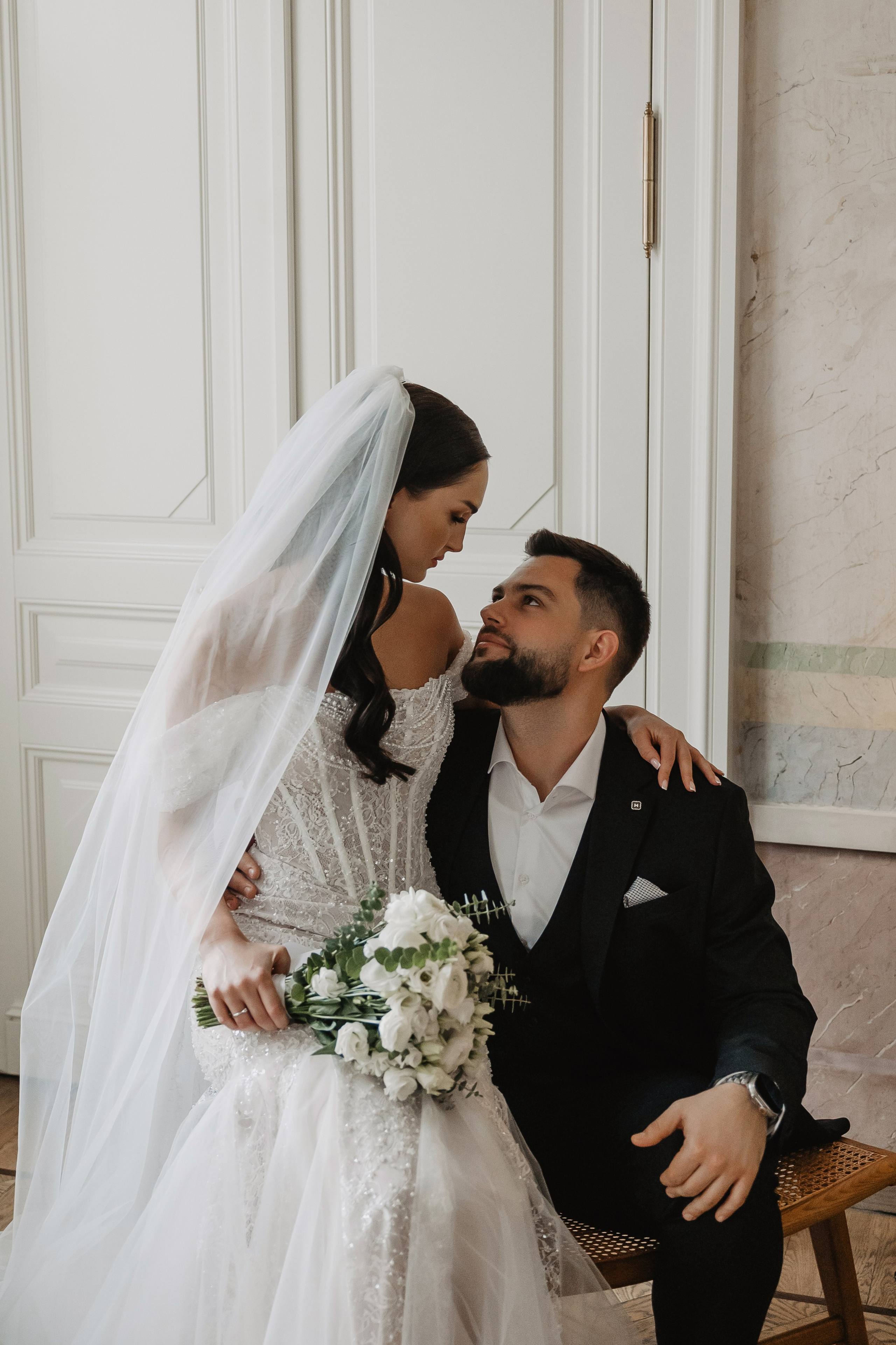 свадебная фотосессия в отеле Twelve Reasons в Москве