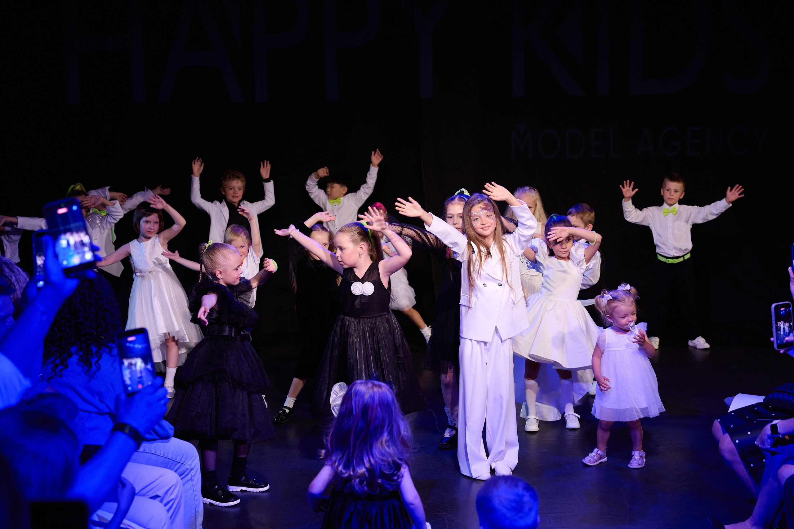 Выпускной модельной школы Happy Kids. Портретный фотограф Санкт-Петербург Владимир Веселов