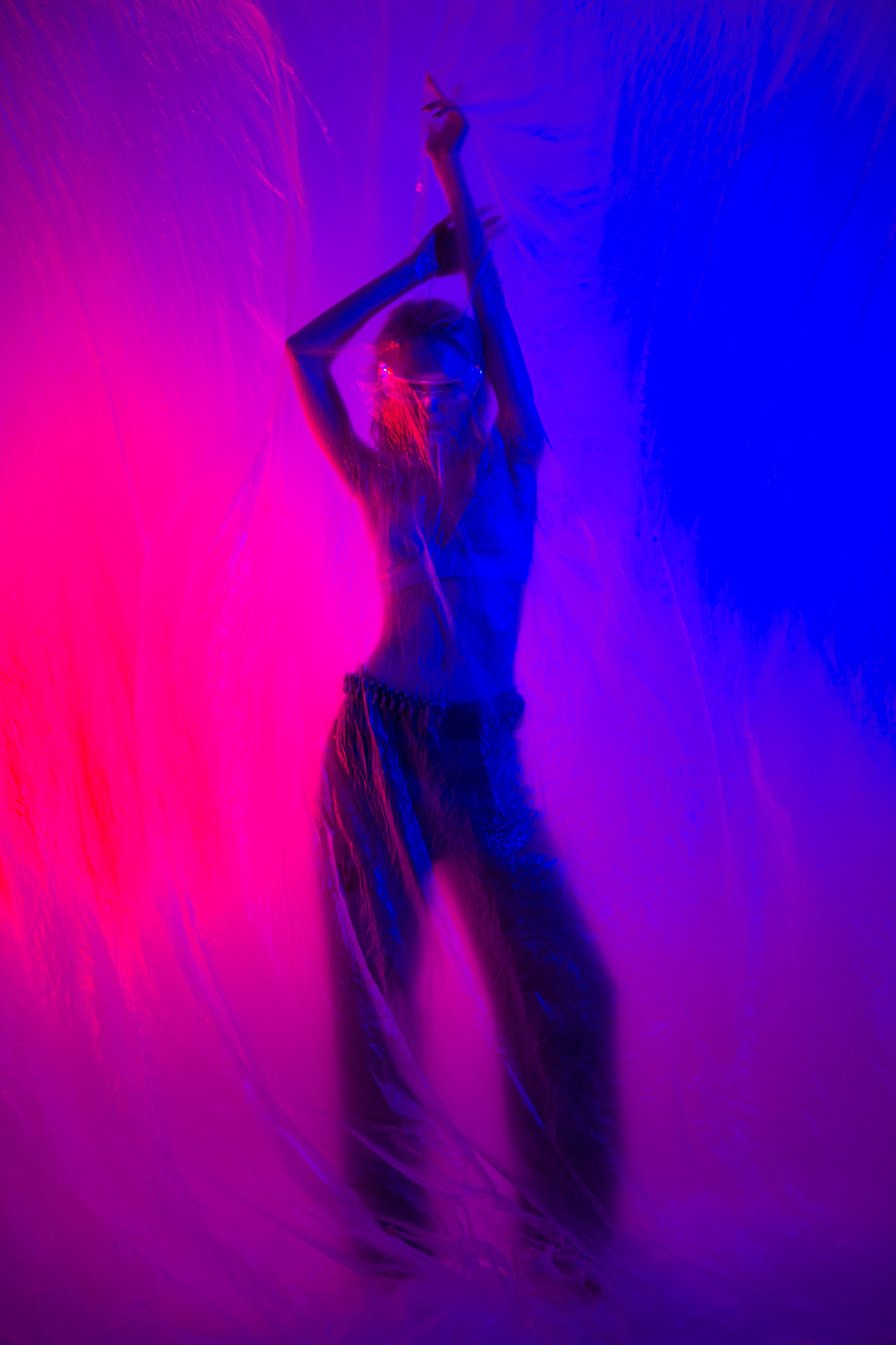 Мария Тихонова. Неон