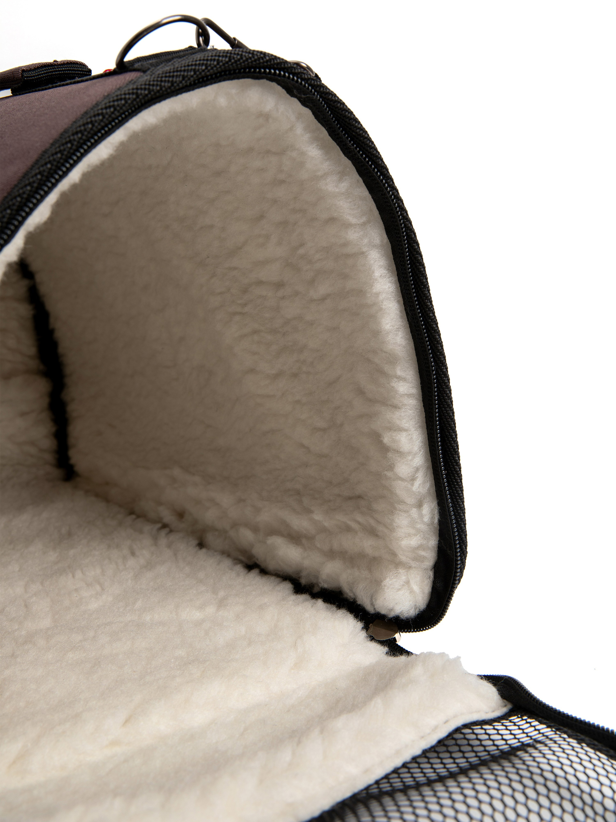 Сумки для собак. Фотостудия предметной и модельной съёмки для маркетплейсов