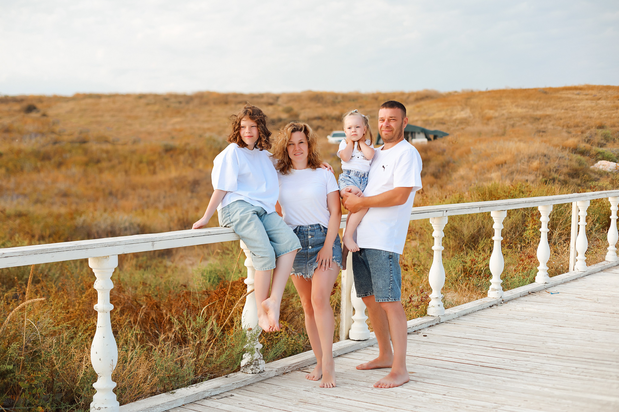 Выездная семейная фотосессия у моря. Https://malovafoto.ru