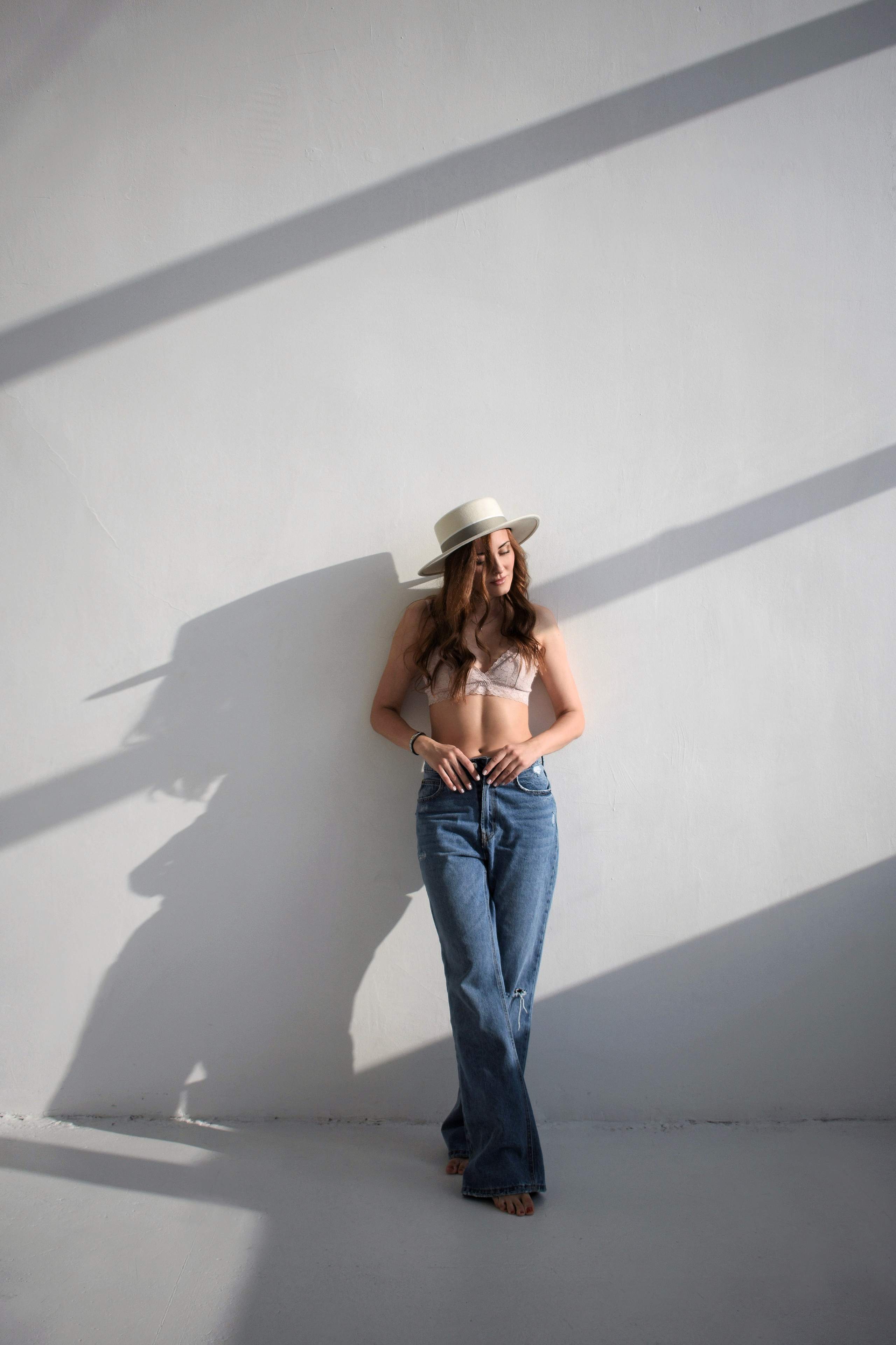 Смотреть серию. ЖЕНСКИЙ ФОТОГРАФ КРИСТИНА ВИГЕЛЬ