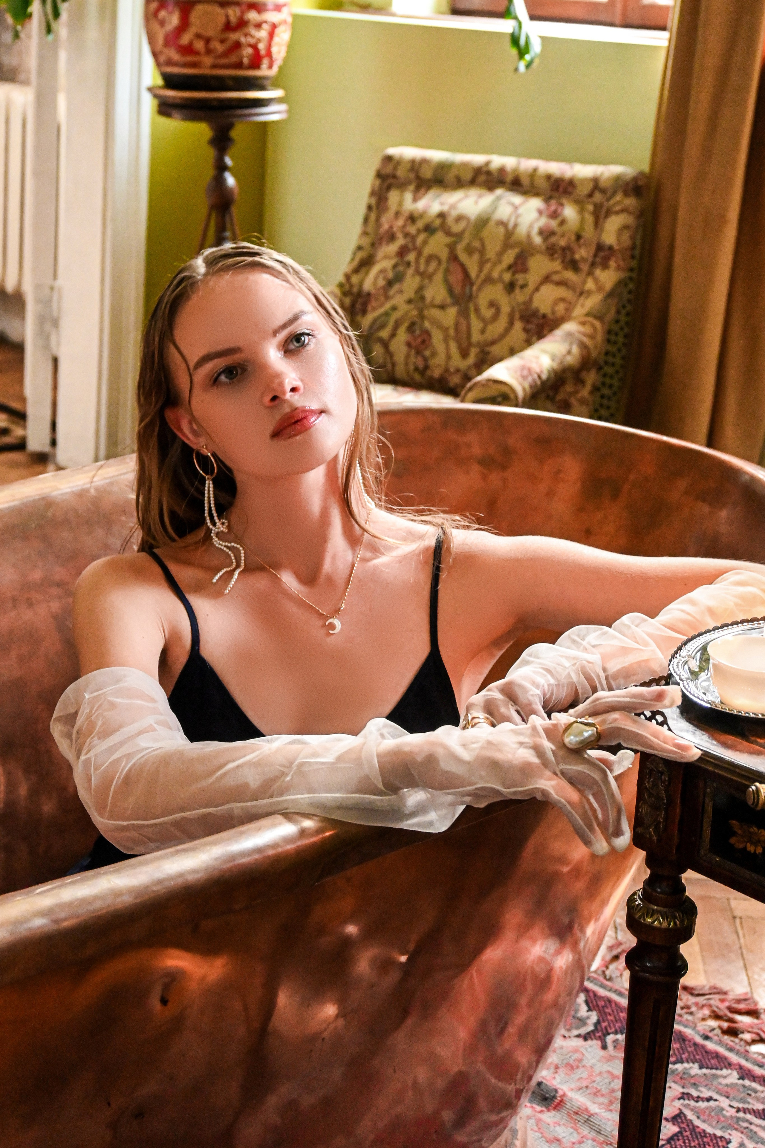 Женская фотосъёмка. West White