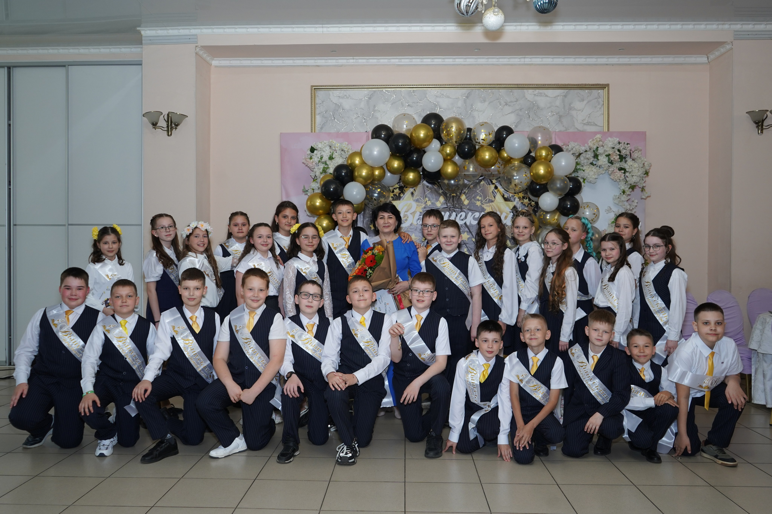 Выпускной 43 школа. Фотограф в Казани Аделина Пономарева