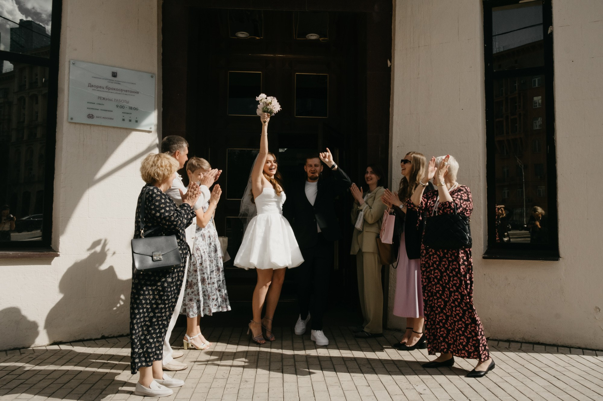 «ты красивый» — «нет, ты!». Свадебный фотограф Александра Тюлякова