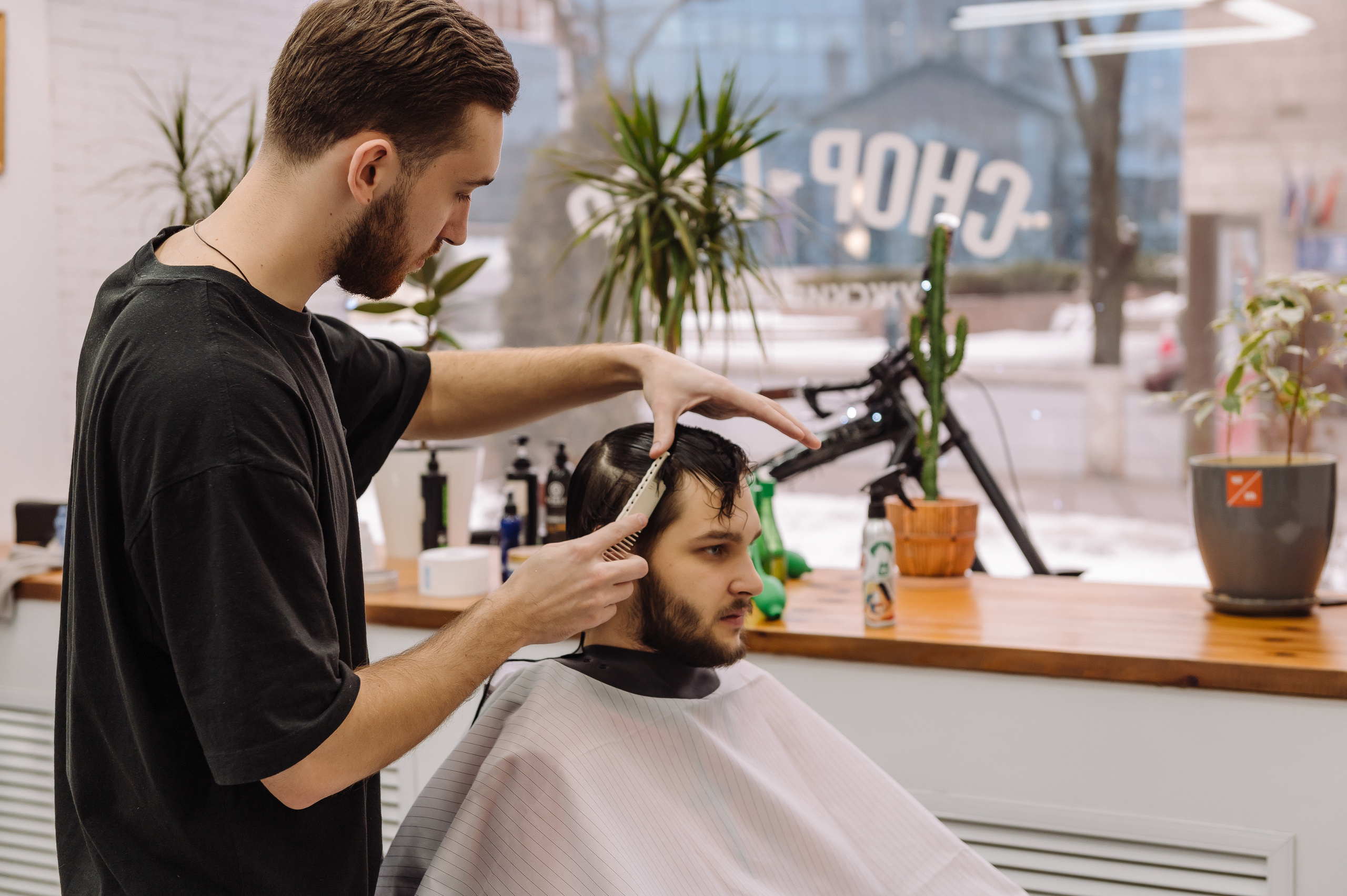 Бизнес портрет барбера. Репортажный и свадебный фотограф в Курске Борис Захарчук