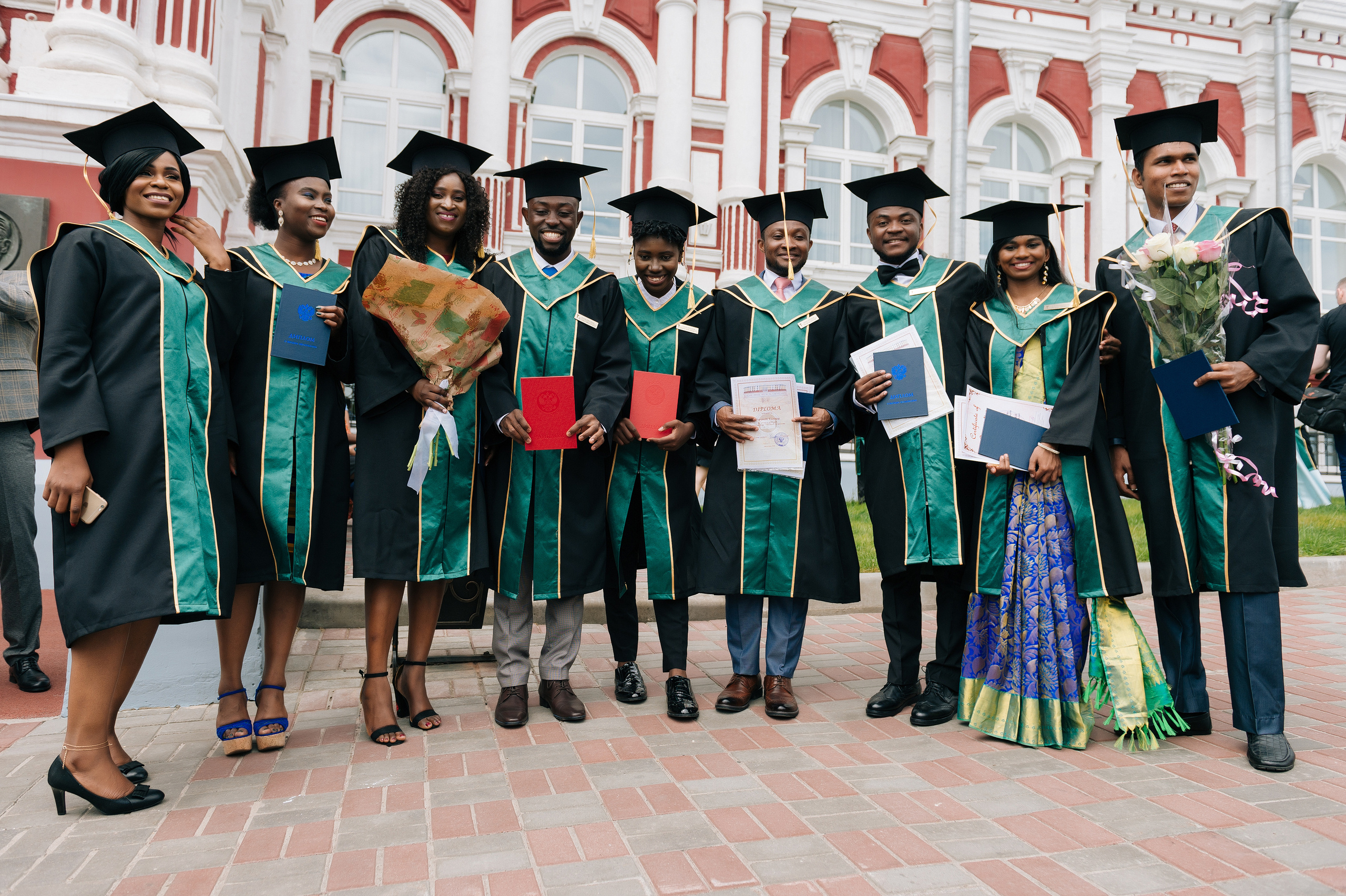 Фотографии с вручения дипломов студентов КГМУ. Репортажный и свадебный фотограф в Курске Борис Захарчук