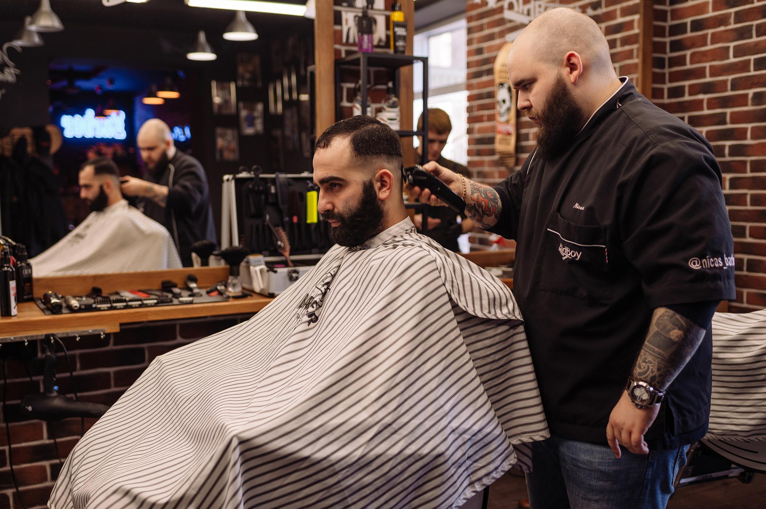 Мужская парикмахерская Old Boy. Репортажный и свадебный фотограф в Курске Борис Захарчук