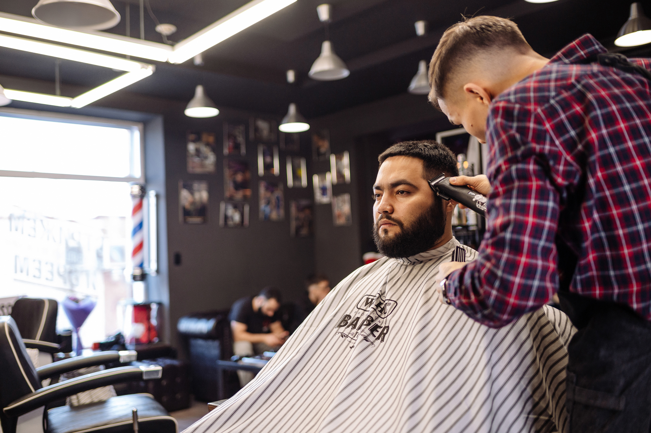 Мужская парикмахерская Old Boy. Репортажный и свадебный фотограф в Курске Борис Захарчук