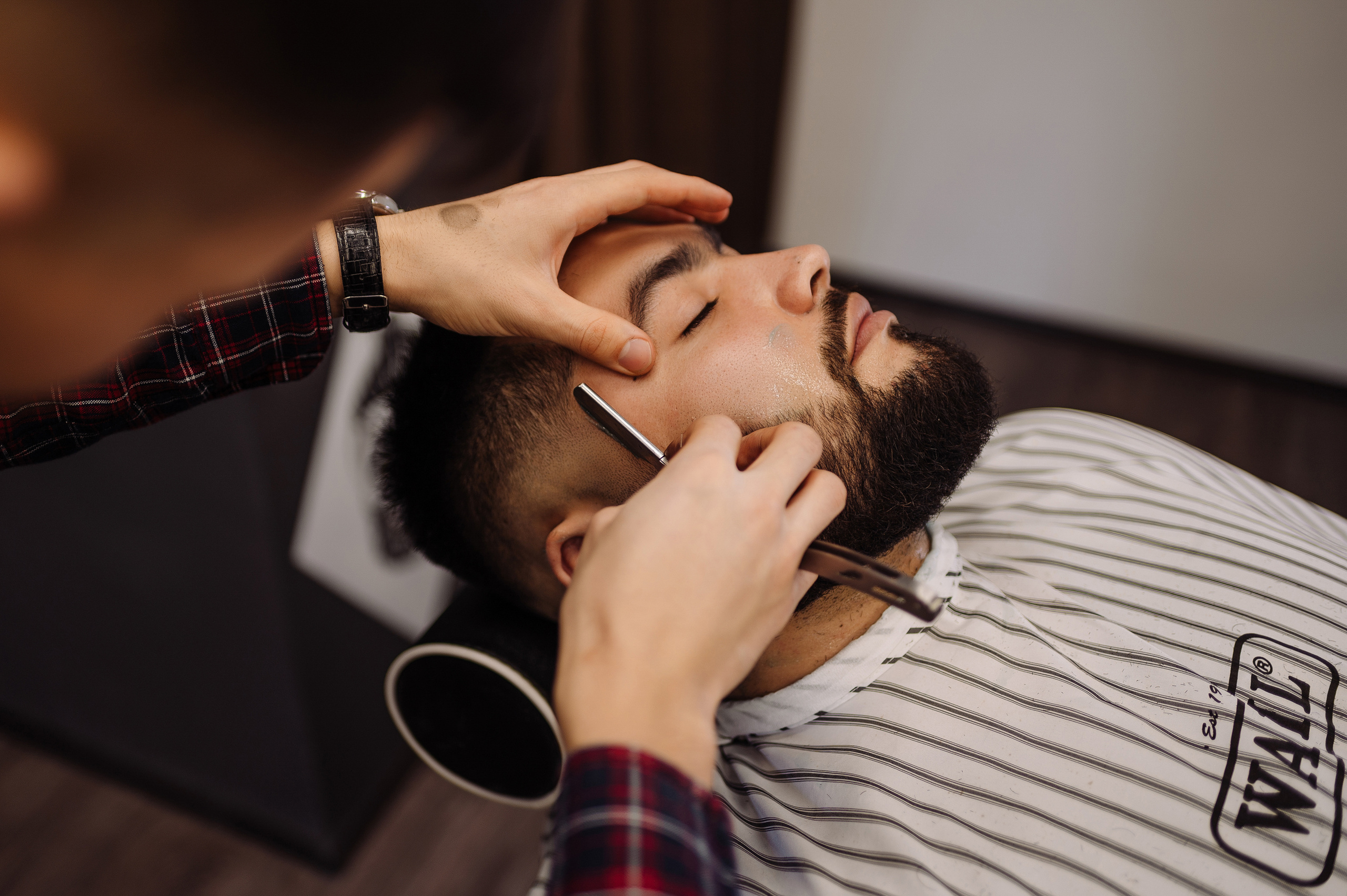 Мужская парикмахерская Old Boy. Репортажный и свадебный фотограф в Курске Борис Захарчук