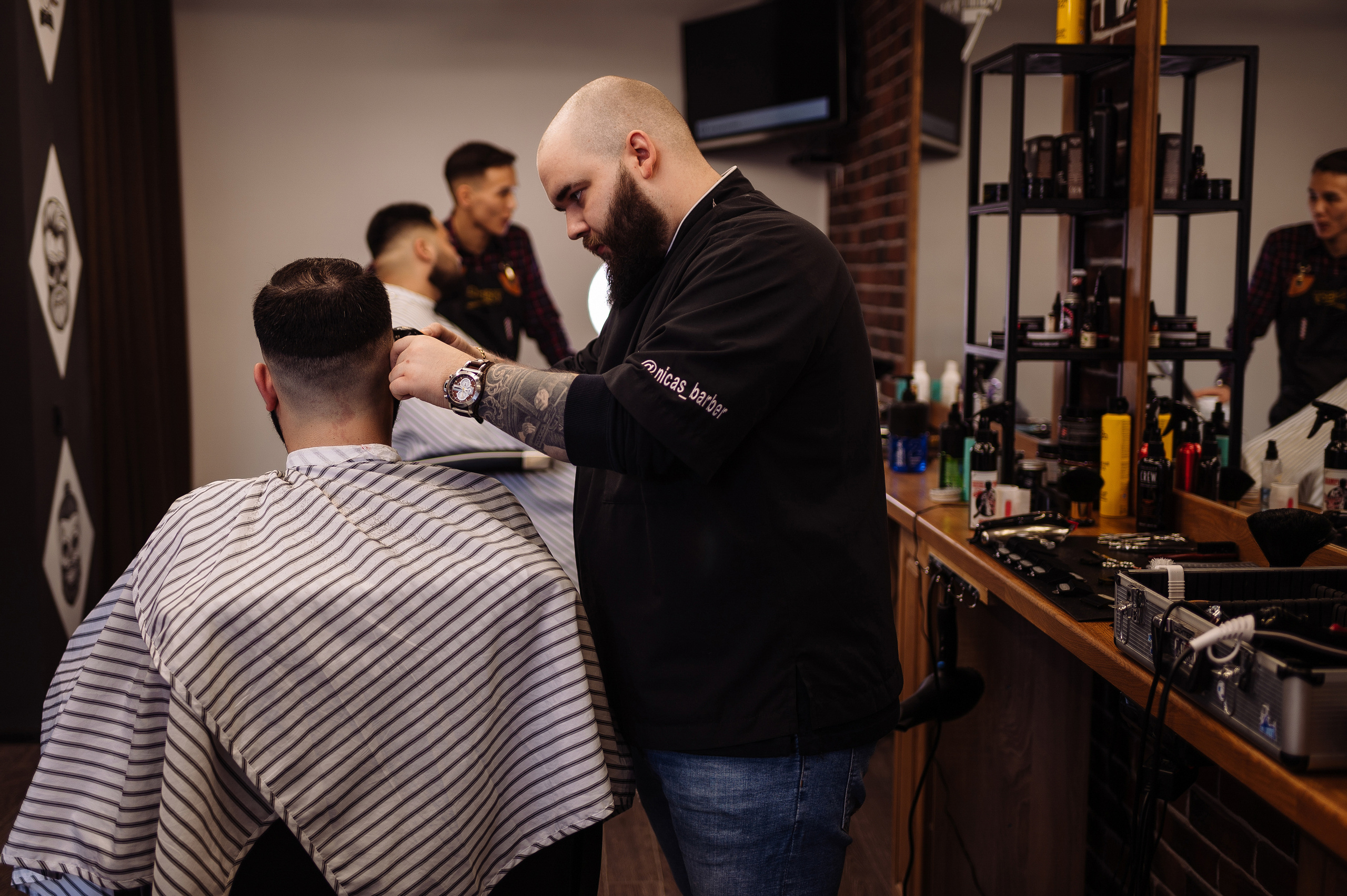 Мужская парикмахерская Old Boy. Репортажный и свадебный фотограф в Курске Борис Захарчук