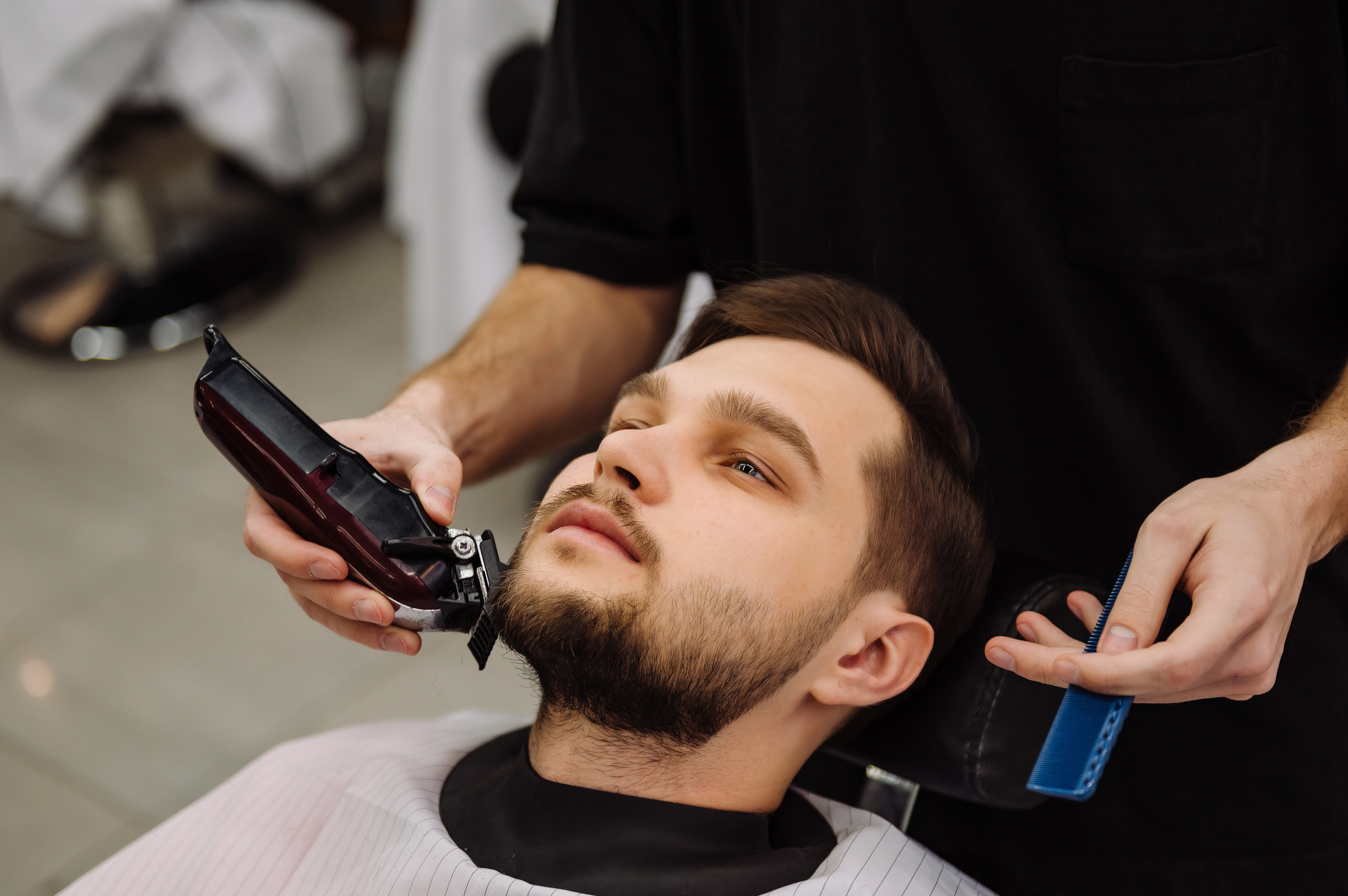 Бизнес портрет барбера. Репортажный и свадебный фотограф в Курске Борис Захарчук