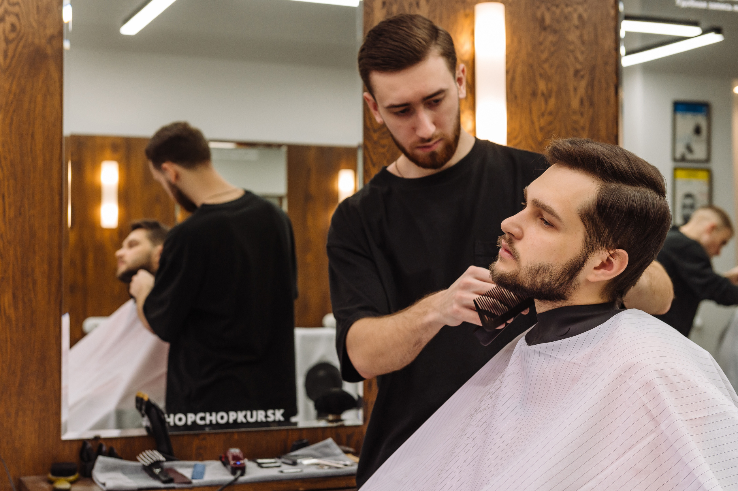 Бизнес портрет барбера. Репортажный и свадебный фотограф в Курске Борис Захарчук