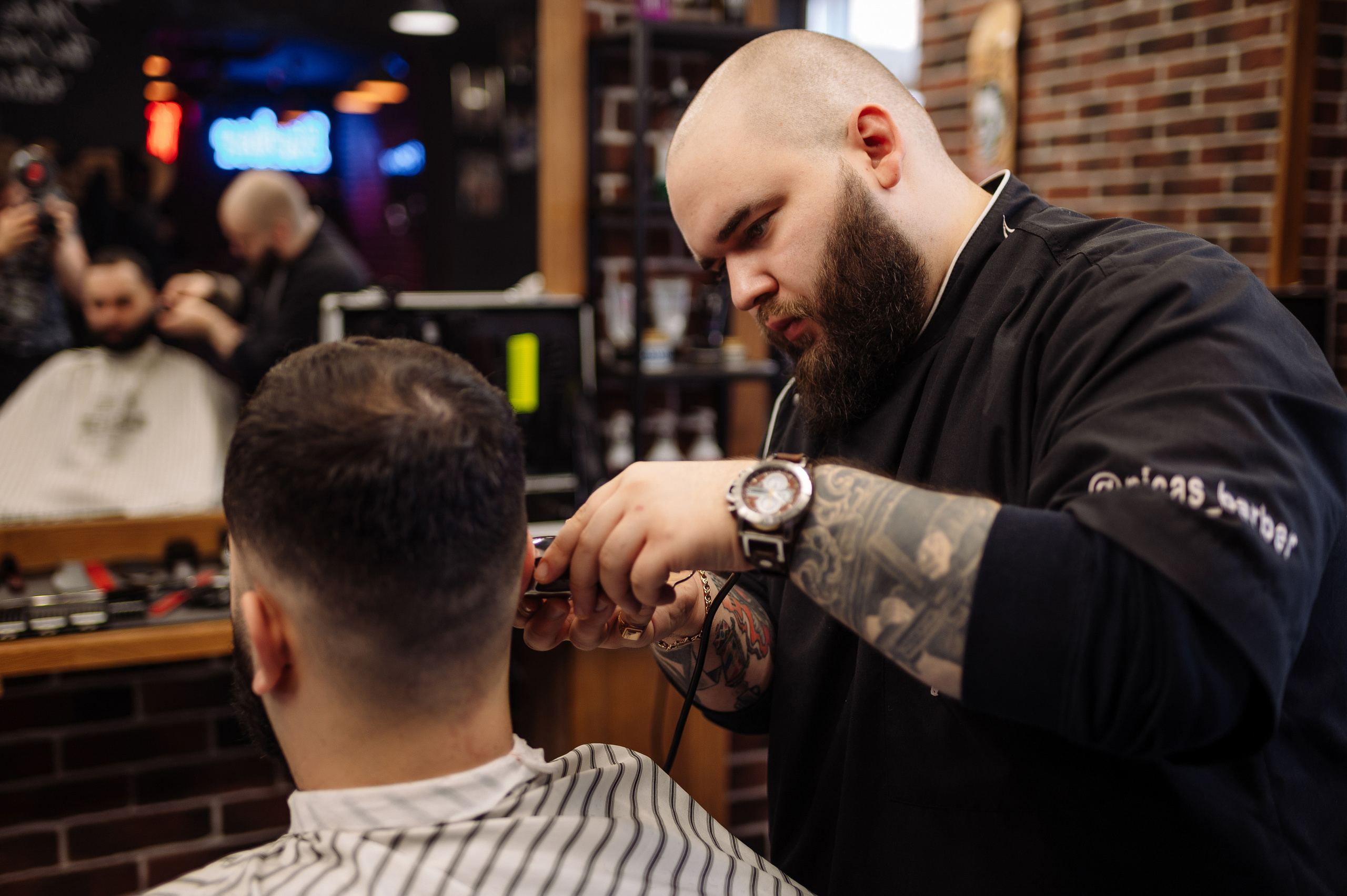 Мужская парикмахерская Old Boy. Репортажный и свадебный фотограф в Курске Борис Захарчук