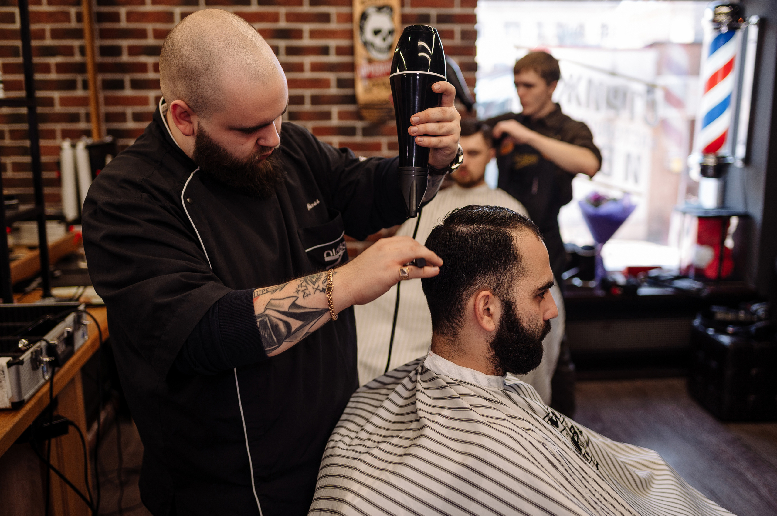 Мужская парикмахерская Old Boy. Репортажный и свадебный фотограф в Курске Борис Захарчук