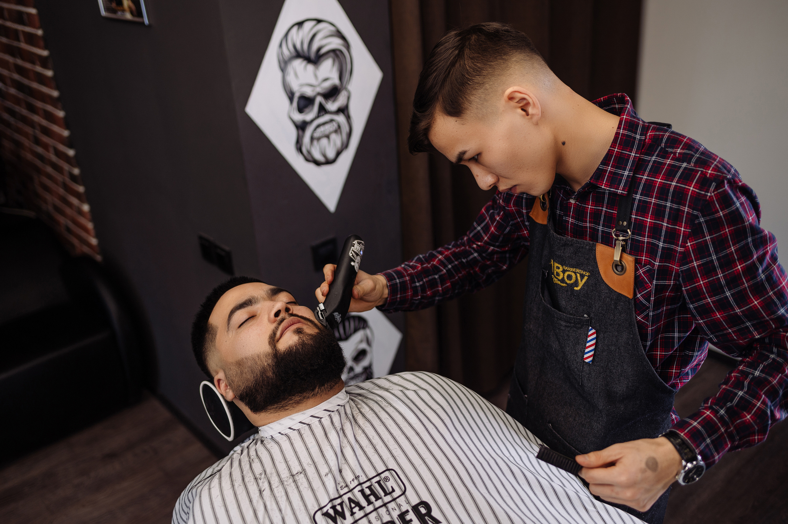 Мужская парикмахерская Old Boy. Репортажный и свадебный фотограф в Курске Борис Захарчук