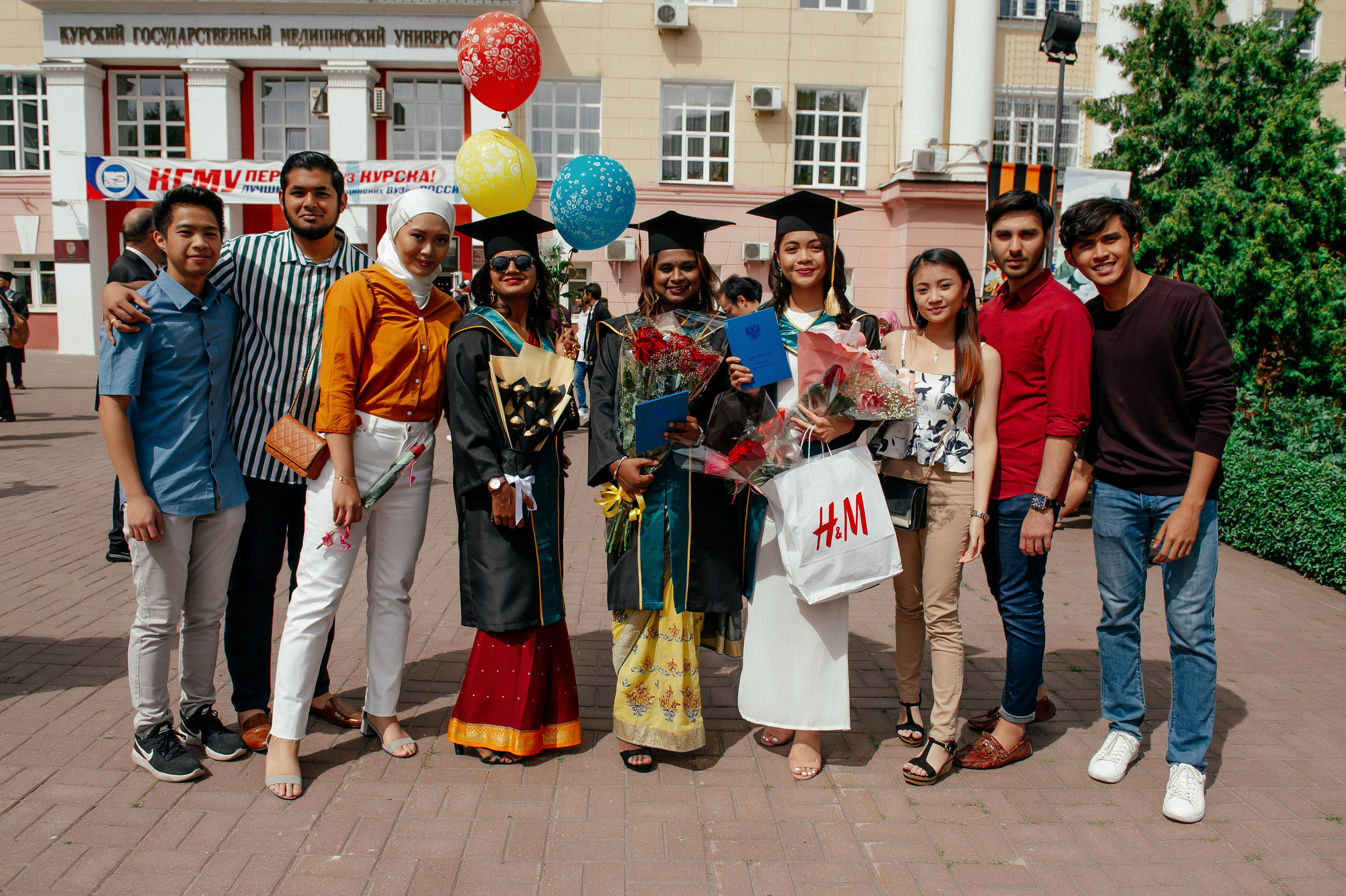 Фотографии с вручения дипломов студентов КГМУ. Репортажный и свадебный фотограф в Курске Борис Захарчук