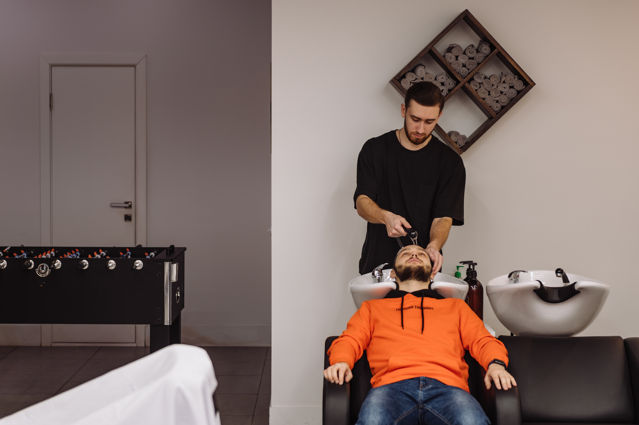 Бизнес портрет барбера. Репортажный и свадебный фотограф в Курске Борис Захарчук