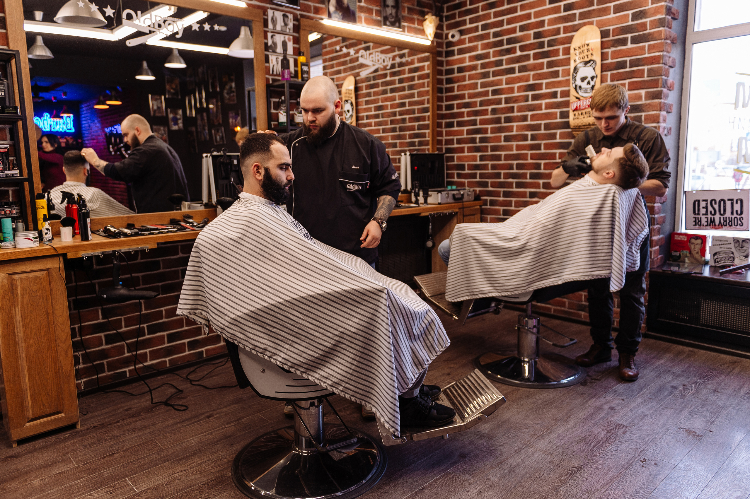 Мужская парикмахерская Old Boy. Репортажный и свадебный фотограф в Курске Борис Захарчук